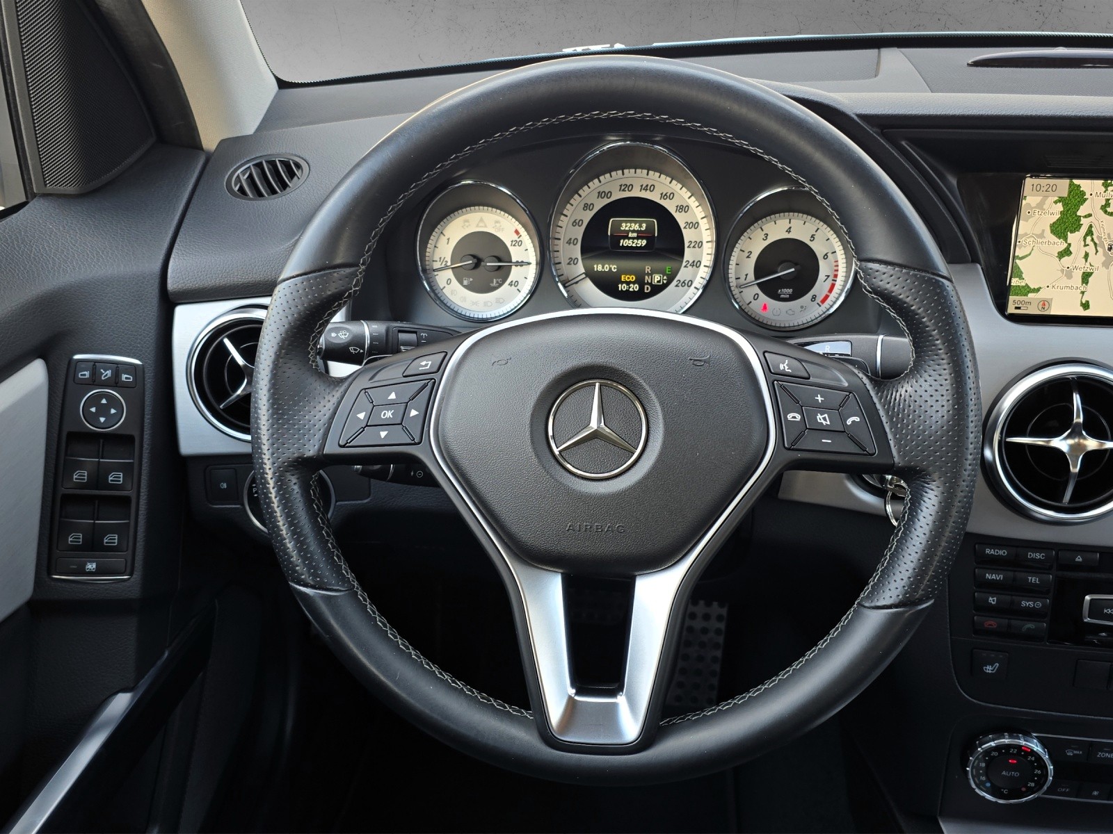 MERCEDES-BENZ GLK 250 4Matic 7G-Tronic AMG Line-image-12