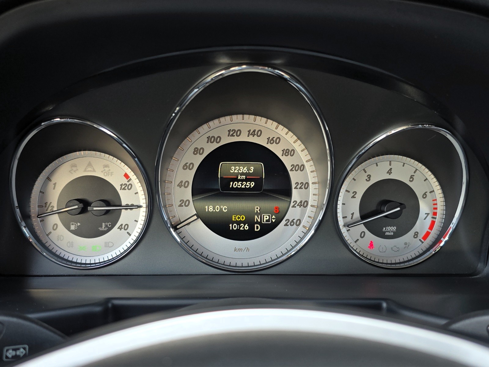 MERCEDES-BENZ GLK 250 4Matic 7G-Tronic AMG Line-image-16