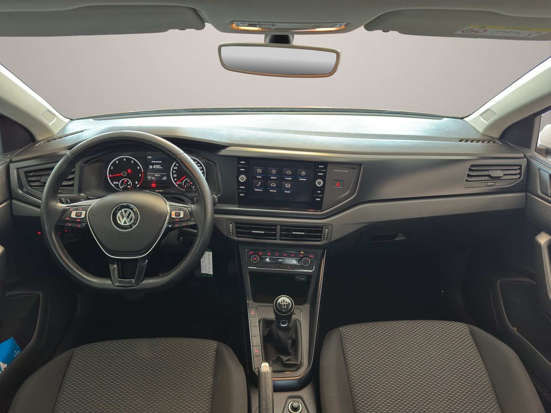 VW Polo 1.0 BMT Trendline-image-8