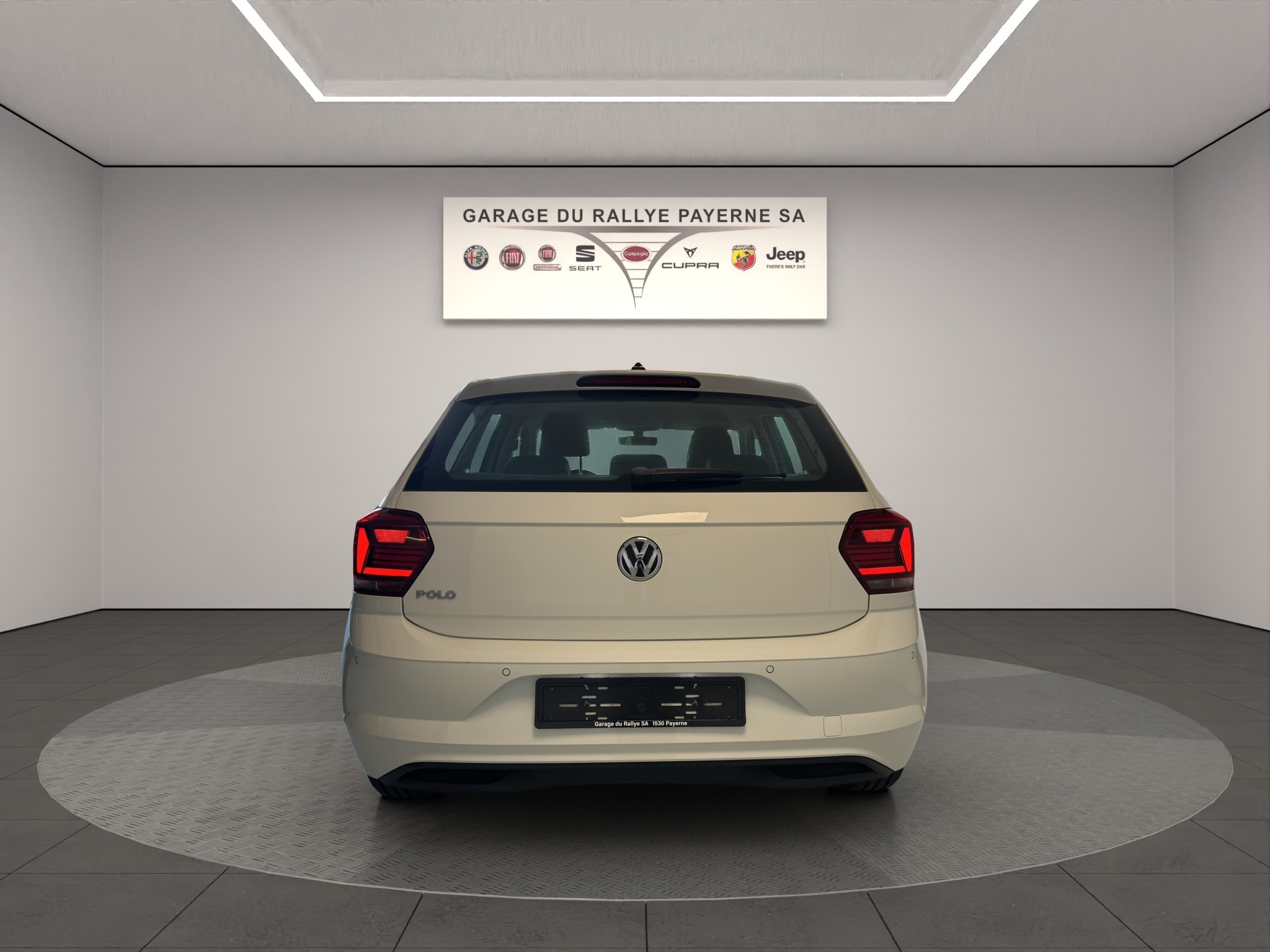 VW Polo 1.0 BMT Trendline-showroom-element-3