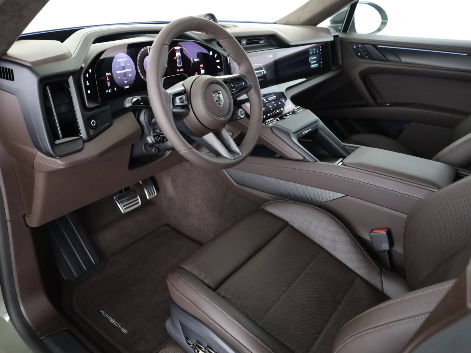 PORSCHE Cayenne Turbo Coupé Electric-image-9