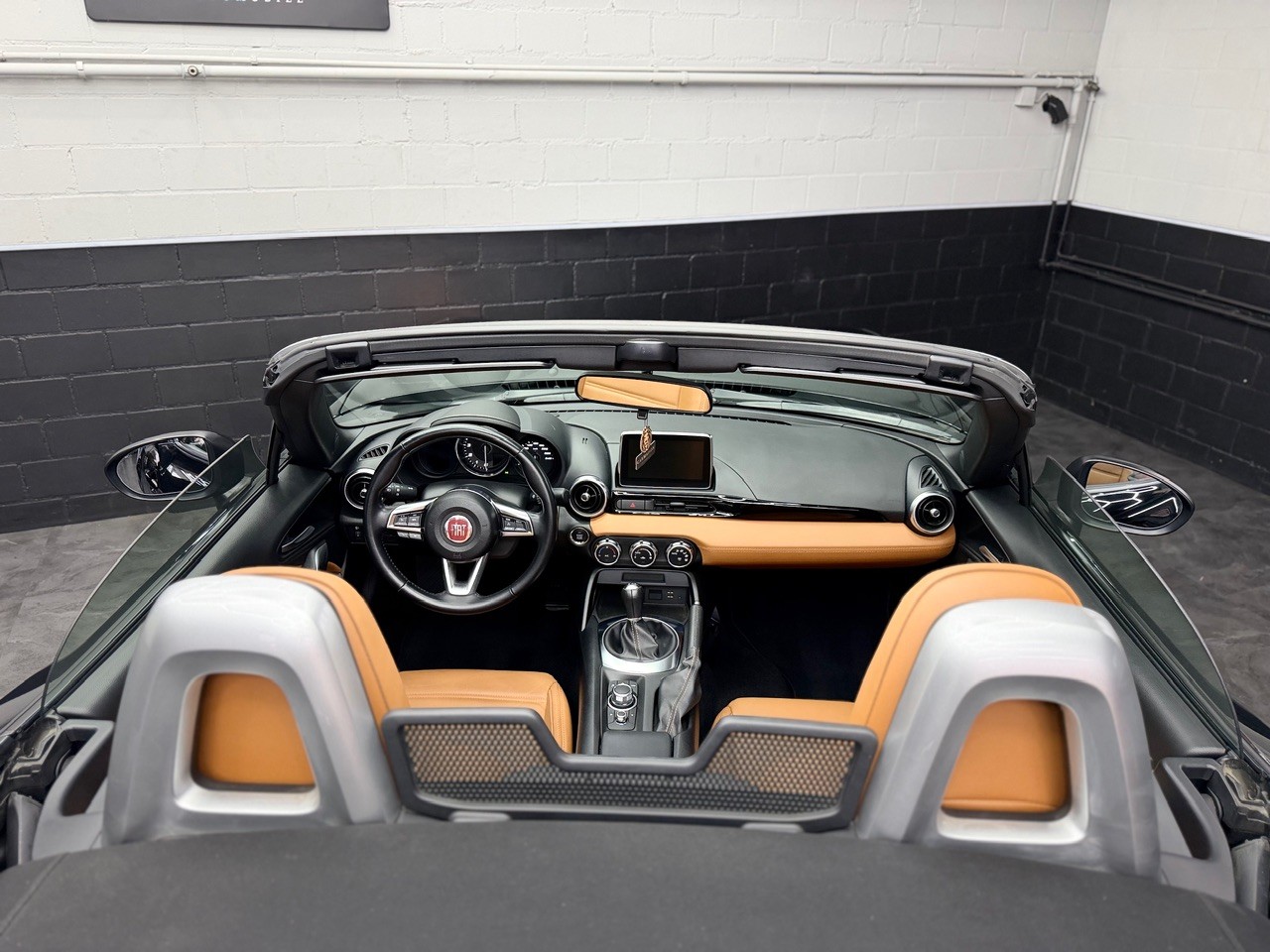 FIAT 124 Spider 1.4 TB Lusso | Rückfahrkamera | Cabrio - ideales Sommerfahrzeug aus 1. Hand-image-19