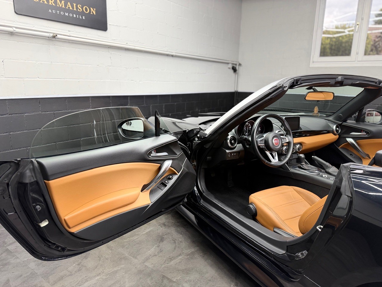 FIAT 124 Spider 1.4 TB Lusso | Rückfahrkamera | Cabrio - ideales Sommerfahrzeug aus 1. Hand-image-12