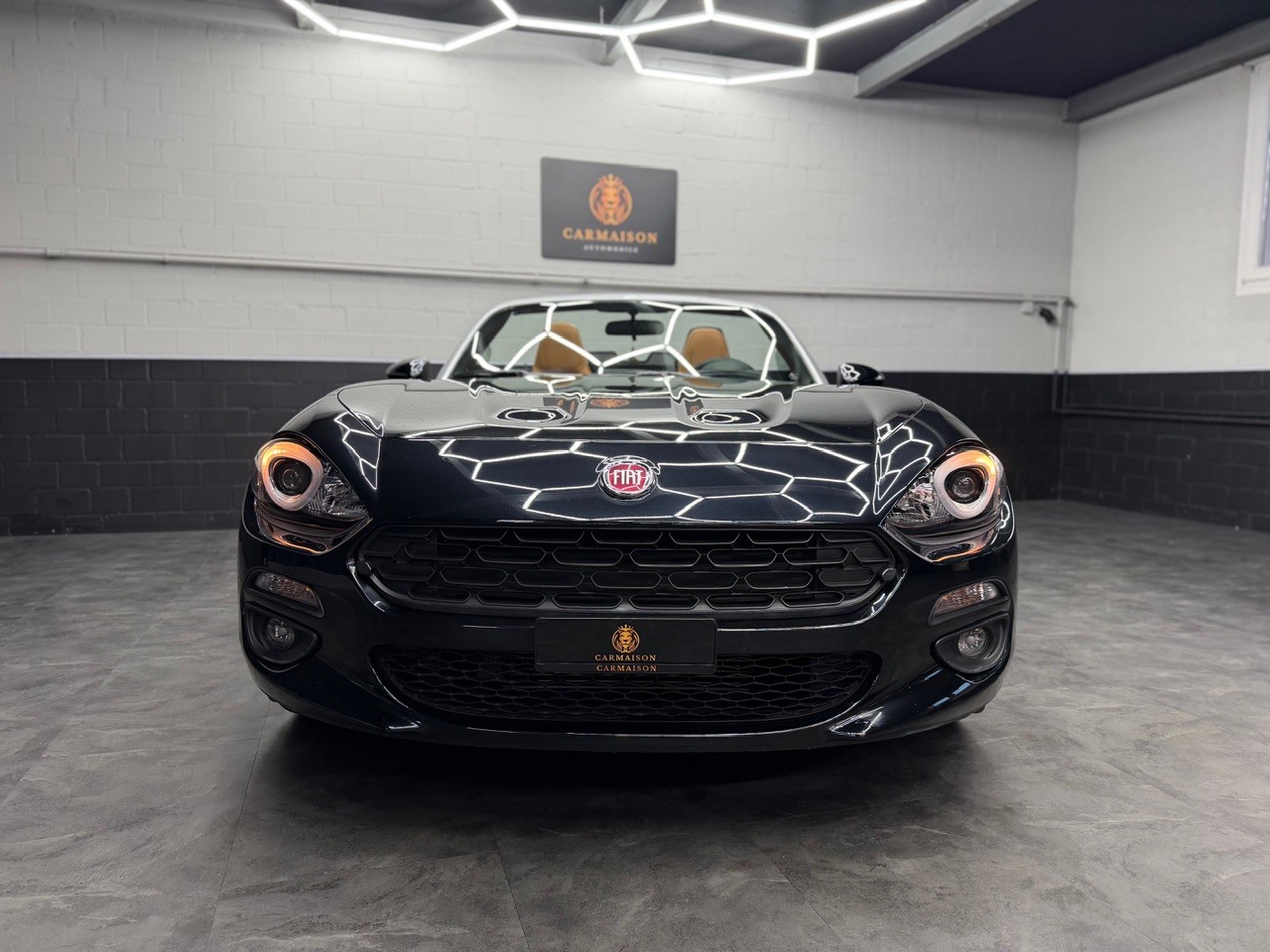 FIAT 124 Spider 1.4 TB Lusso | Rückfahrkamera | Cabrio - ideales Sommerfahrzeug aus 1. Hand-showroom-element-1