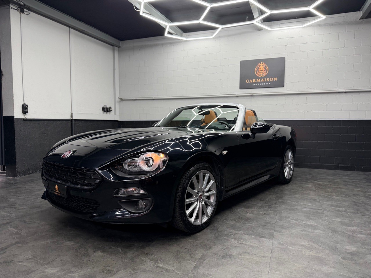 FIAT 124 Spider 1.4 TB Lusso | Rückfahrkamera | Cabrio - ideales Sommerfahrzeug aus 1. Hand-showroom-element-2