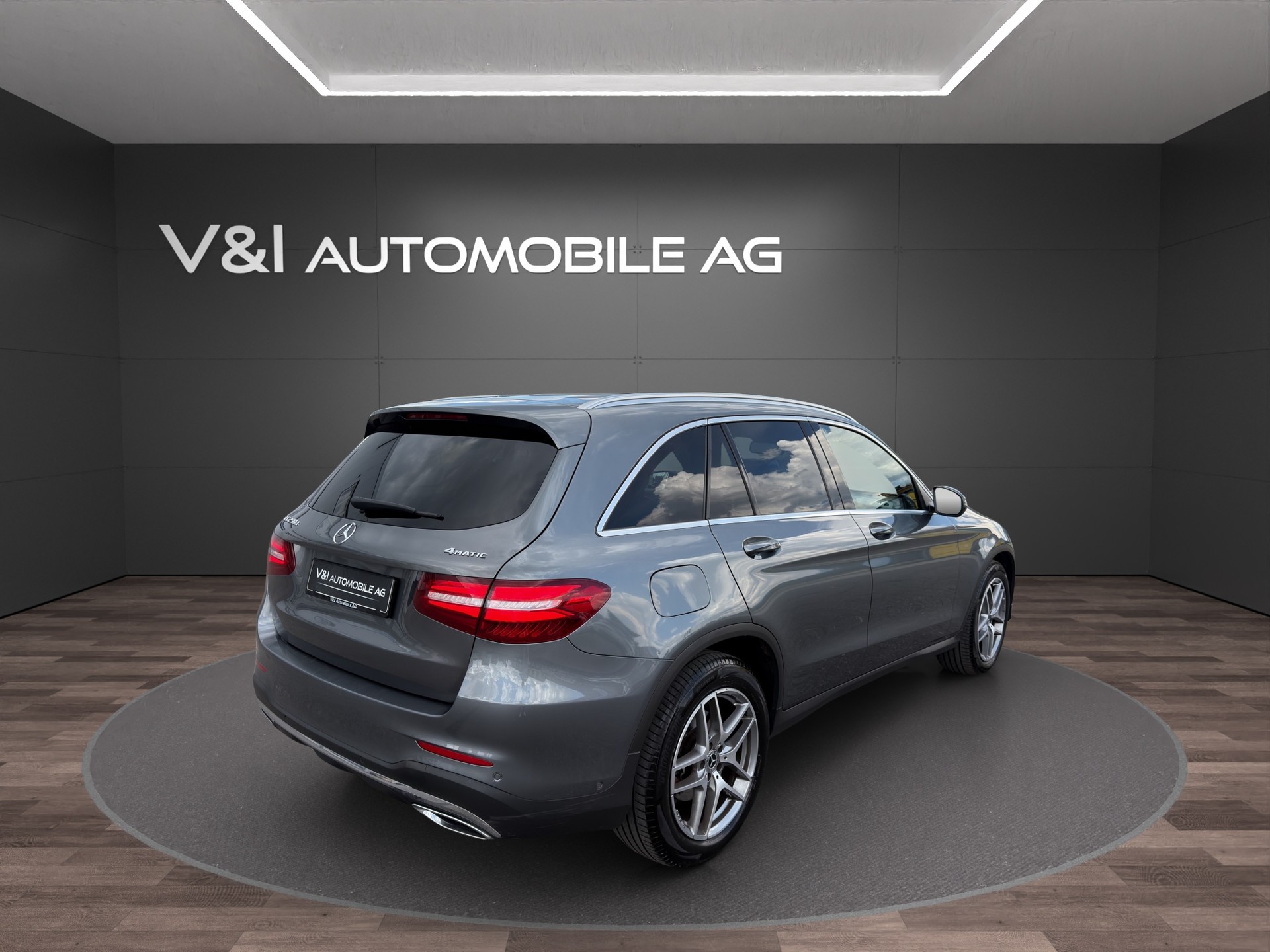 MERCEDES-BENZ GLC 250 d AMG Line 4Matic 9G-Tronic-image-4