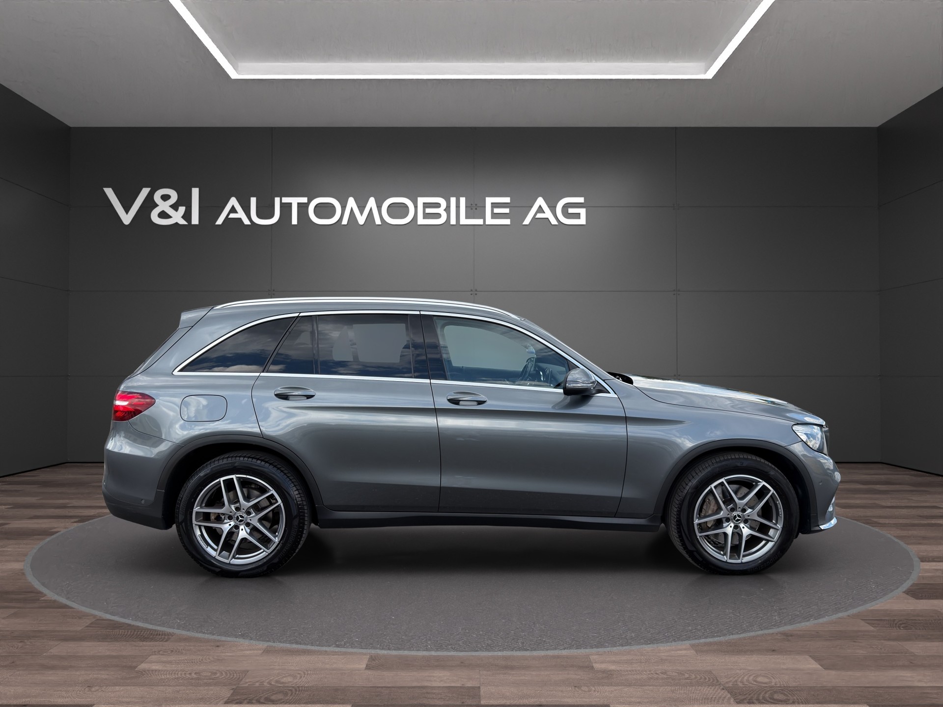 MERCEDES-BENZ GLC 250 d AMG Line 4Matic 9G-Tronic-image-7