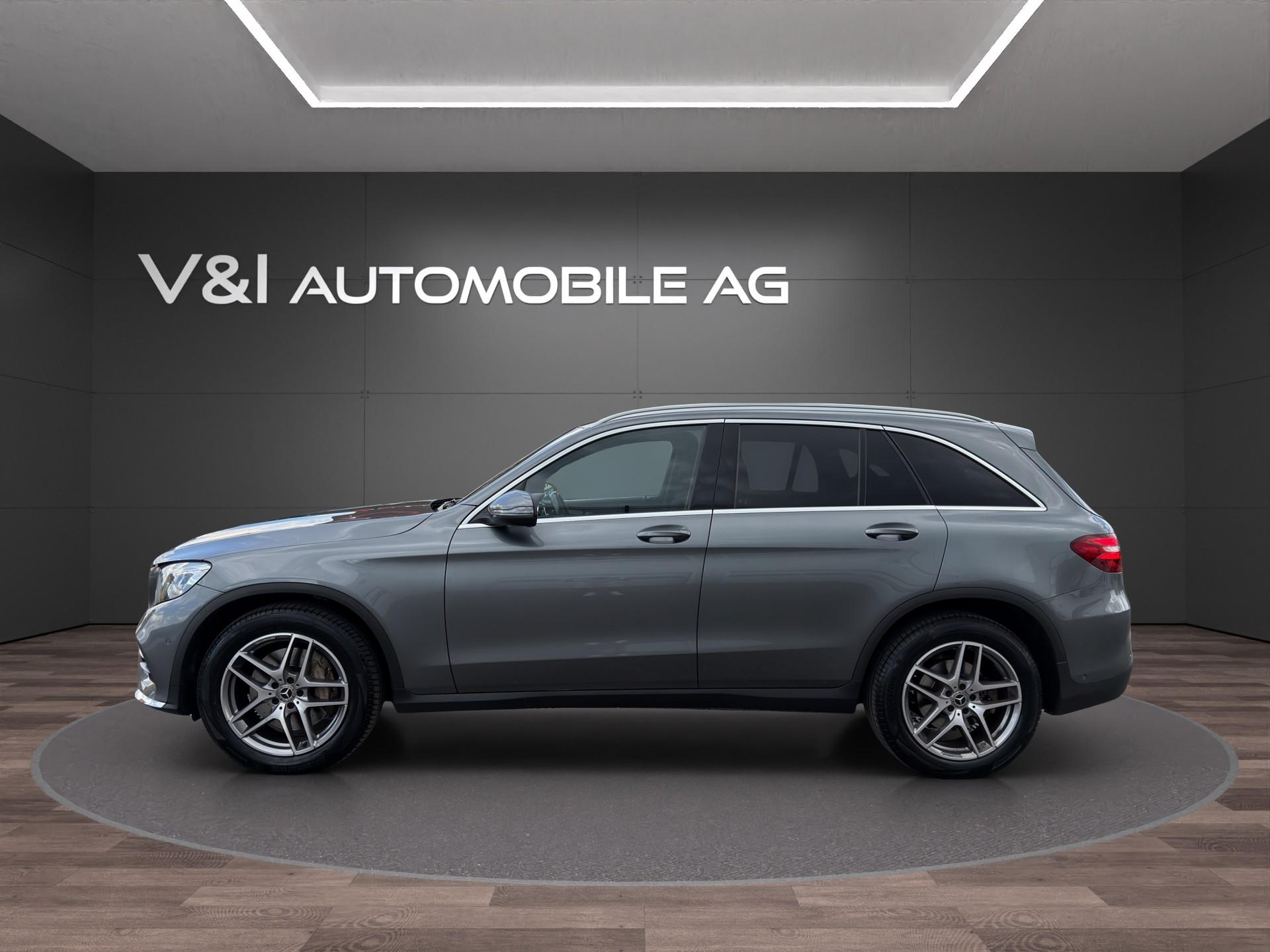 MERCEDES-BENZ GLC 250 d AMG Line 4Matic 9G-Tronic-image-6