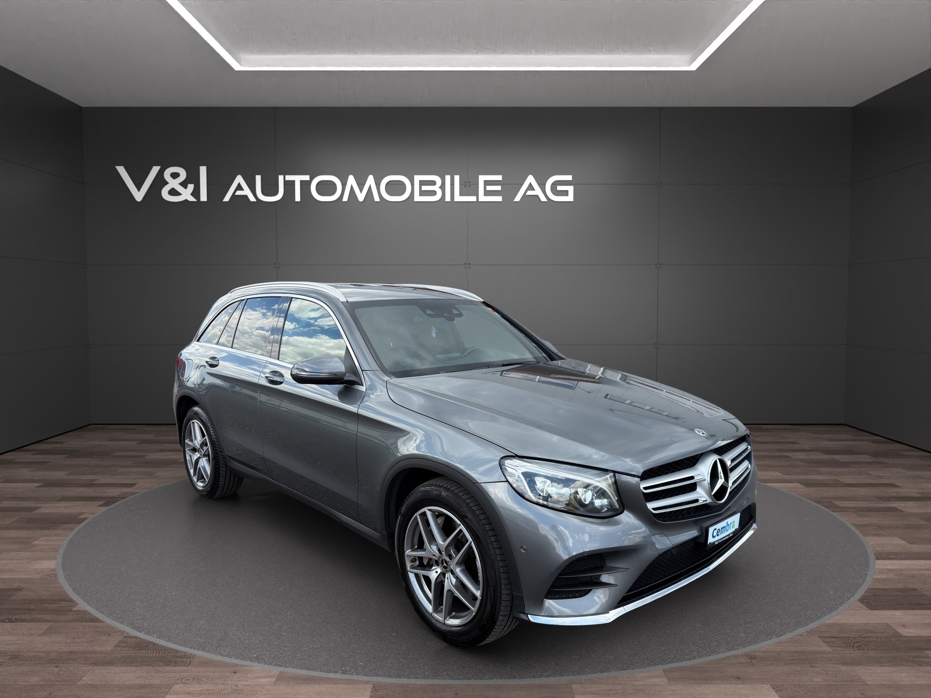 MERCEDES-BENZ GLC 250 d AMG Line 4Matic 9G-Tronic-showroom-element-2