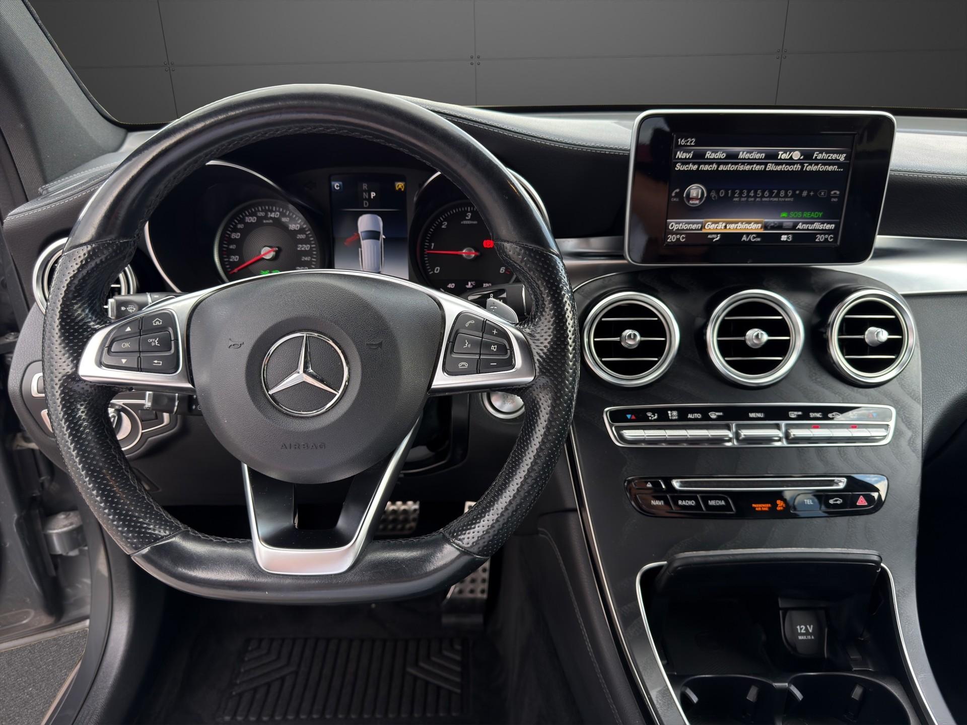 MERCEDES-BENZ GLC 250 d AMG Line 4Matic 9G-Tronic-image-12
