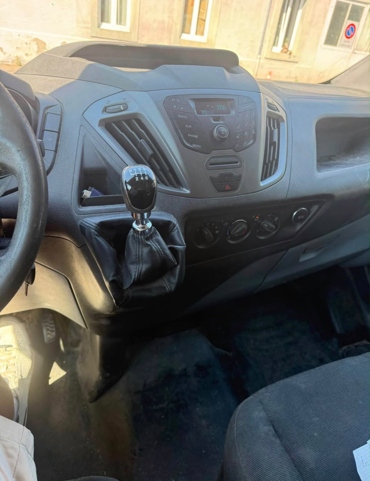 FORD Transit Custom Van 250 L1H1 Level 3-image-4