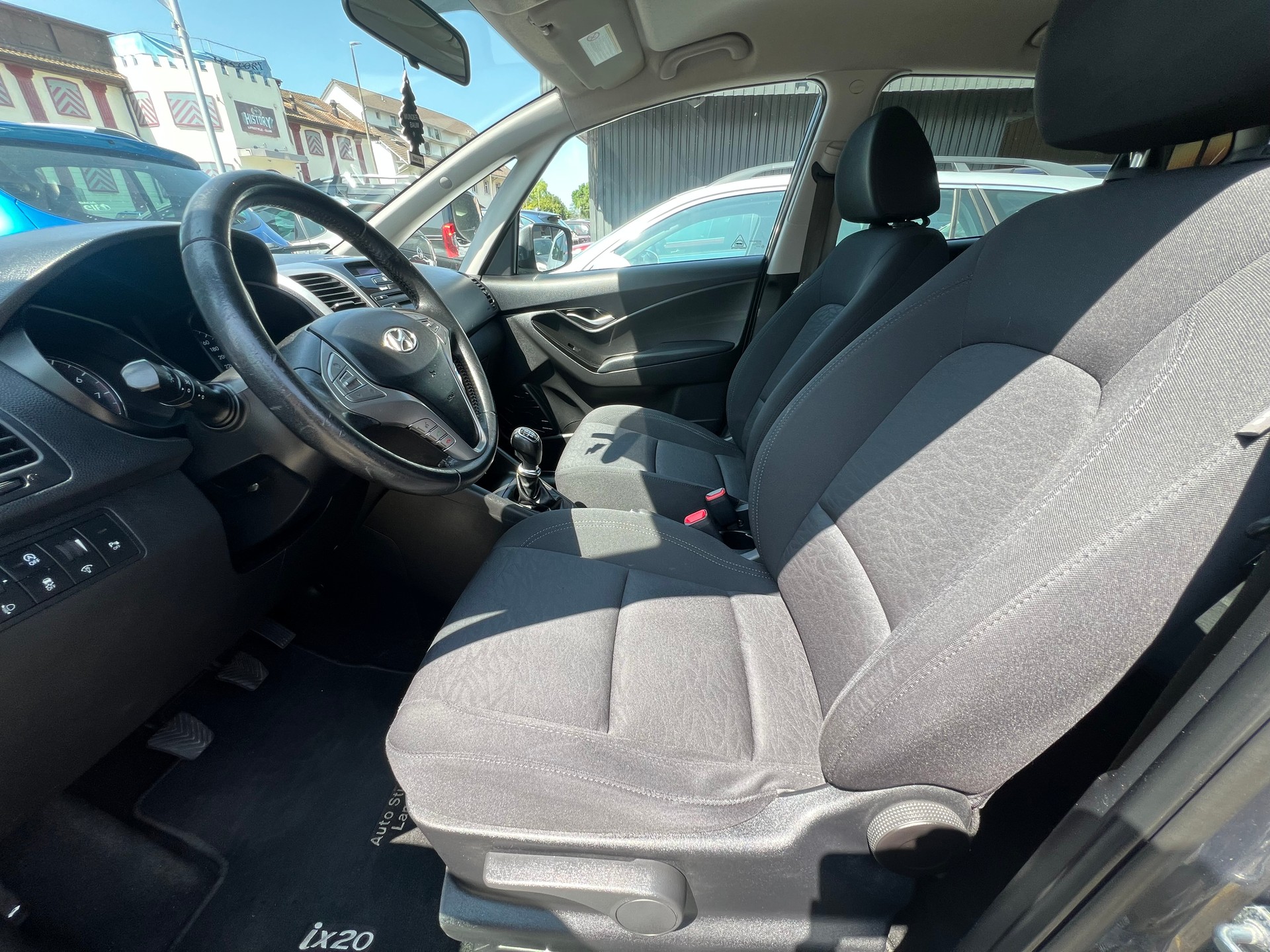 HYUNDAI iX20 1.6 Style-image-7