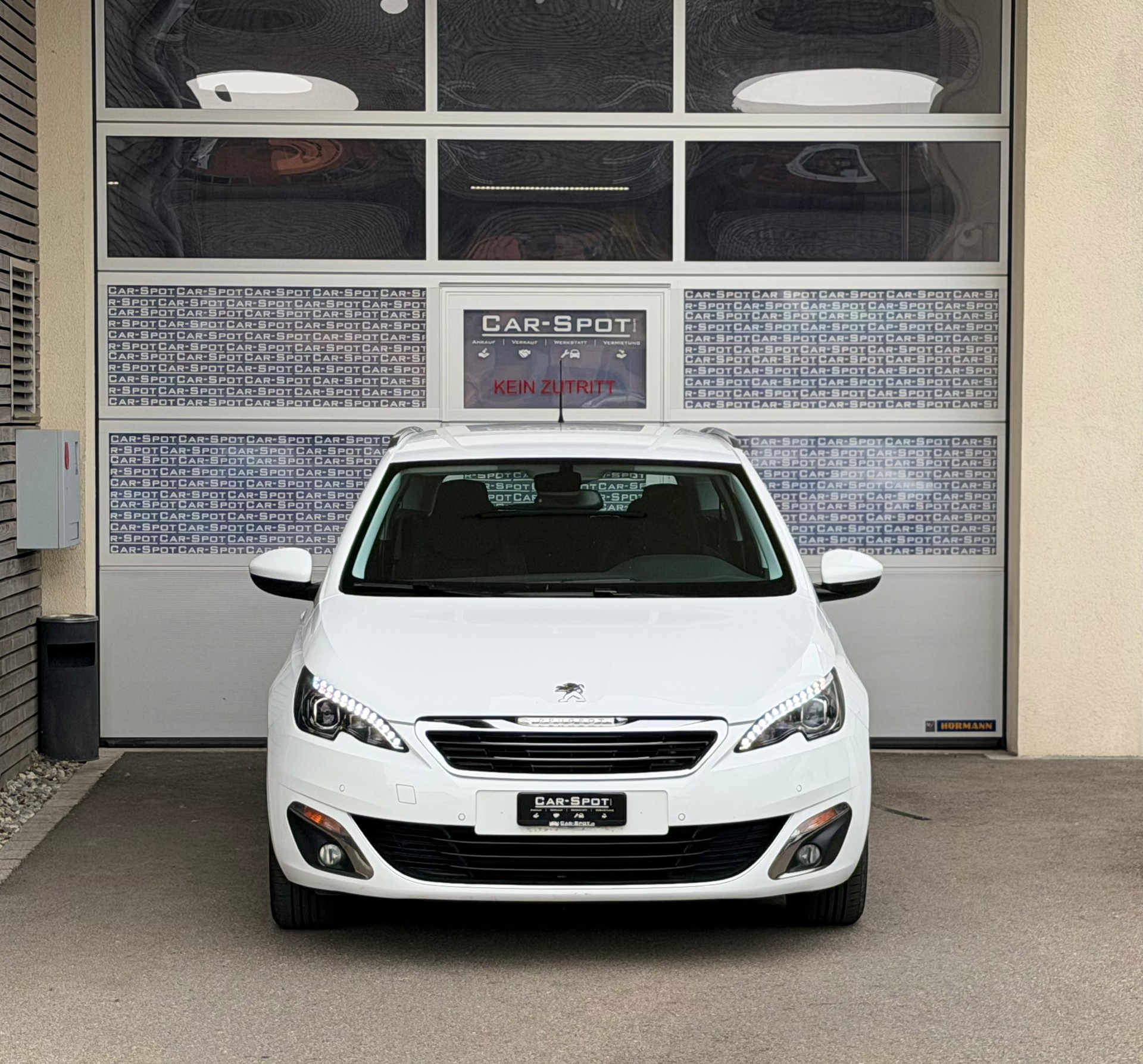 PEUGEOT 308 SW 1.2 THP Allure Automatic-image-1