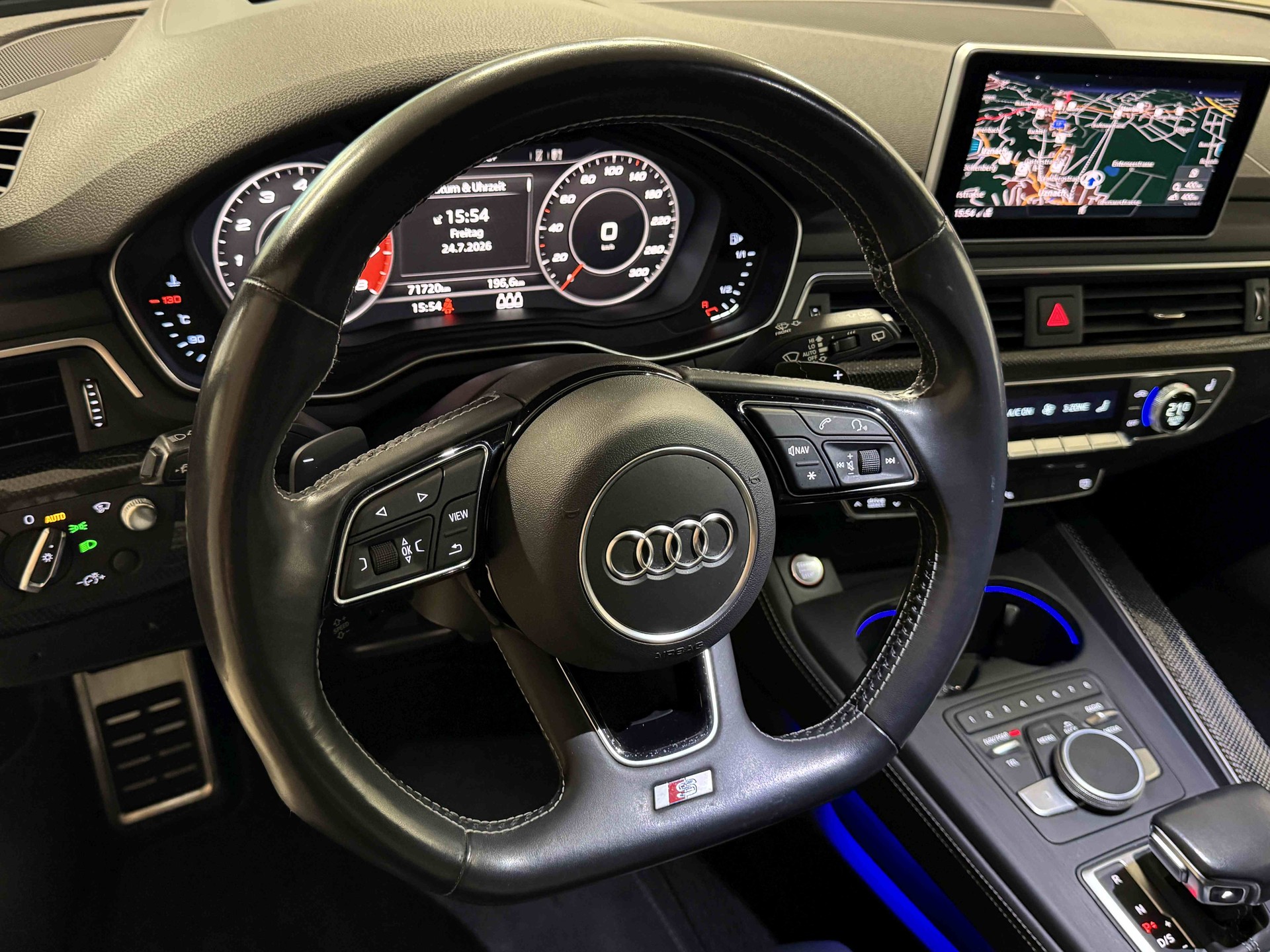 AUDI S4 Avant 3.0 TFSI quattro tiptronic-image-8