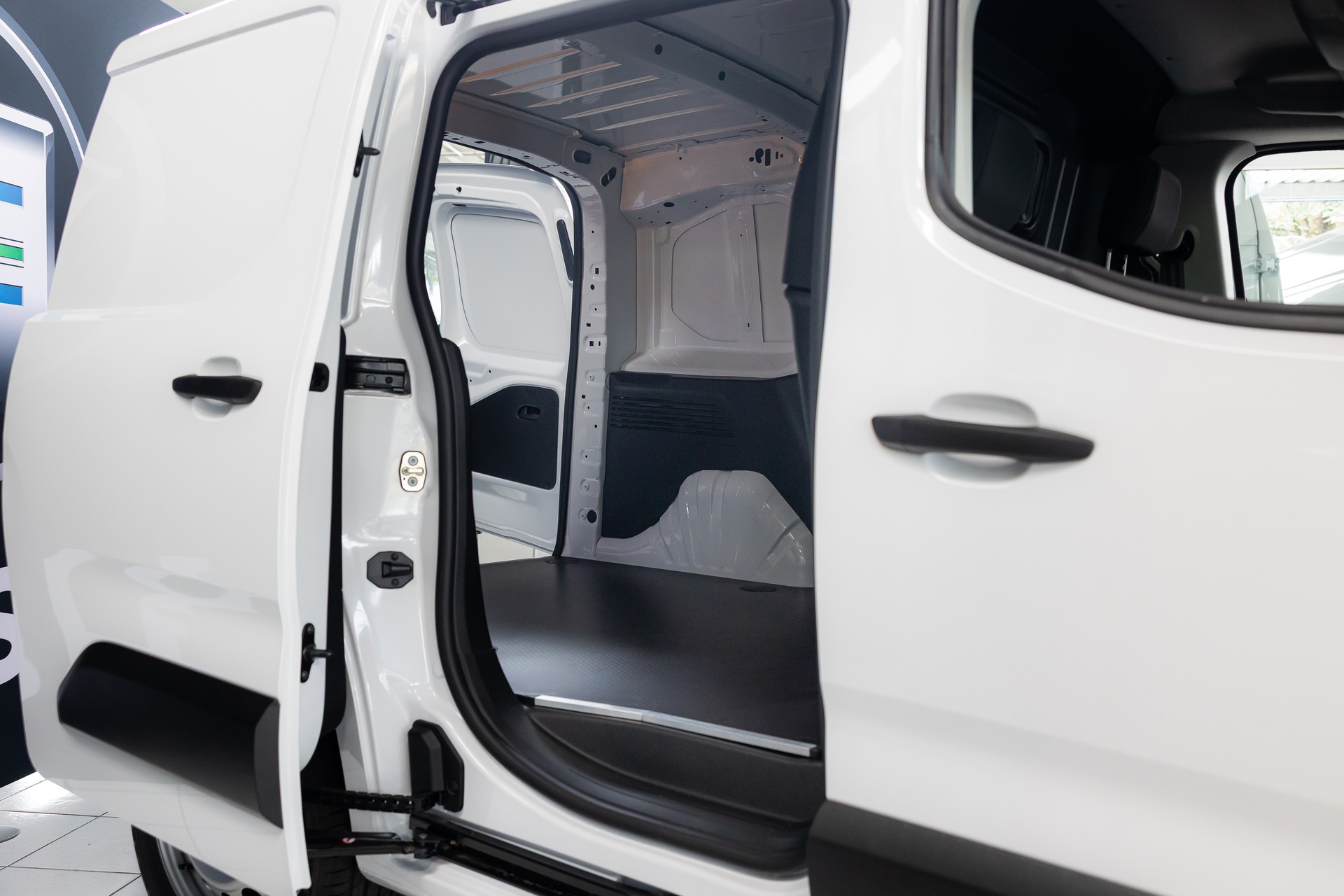 CITROEN Berlingo Van M 1.5 Blue HDi 100 s/s First-image-3