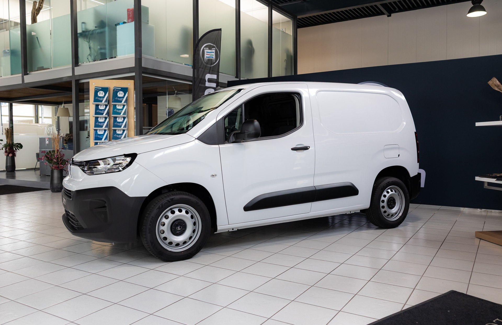 CITROEN Berlingo Van M 1.5 Blue HDi 100 s/s First-image-2