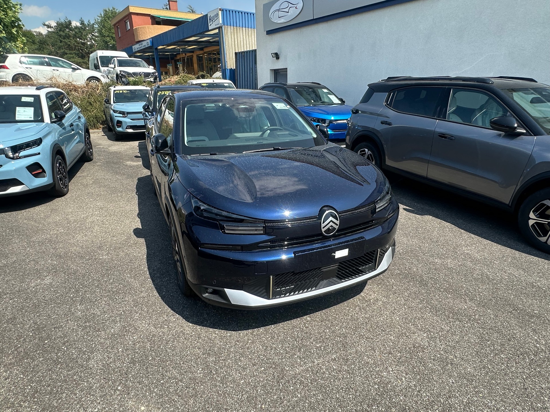 CITROEN C4 Hybrid 136 e-DCS6 Max-image-0
