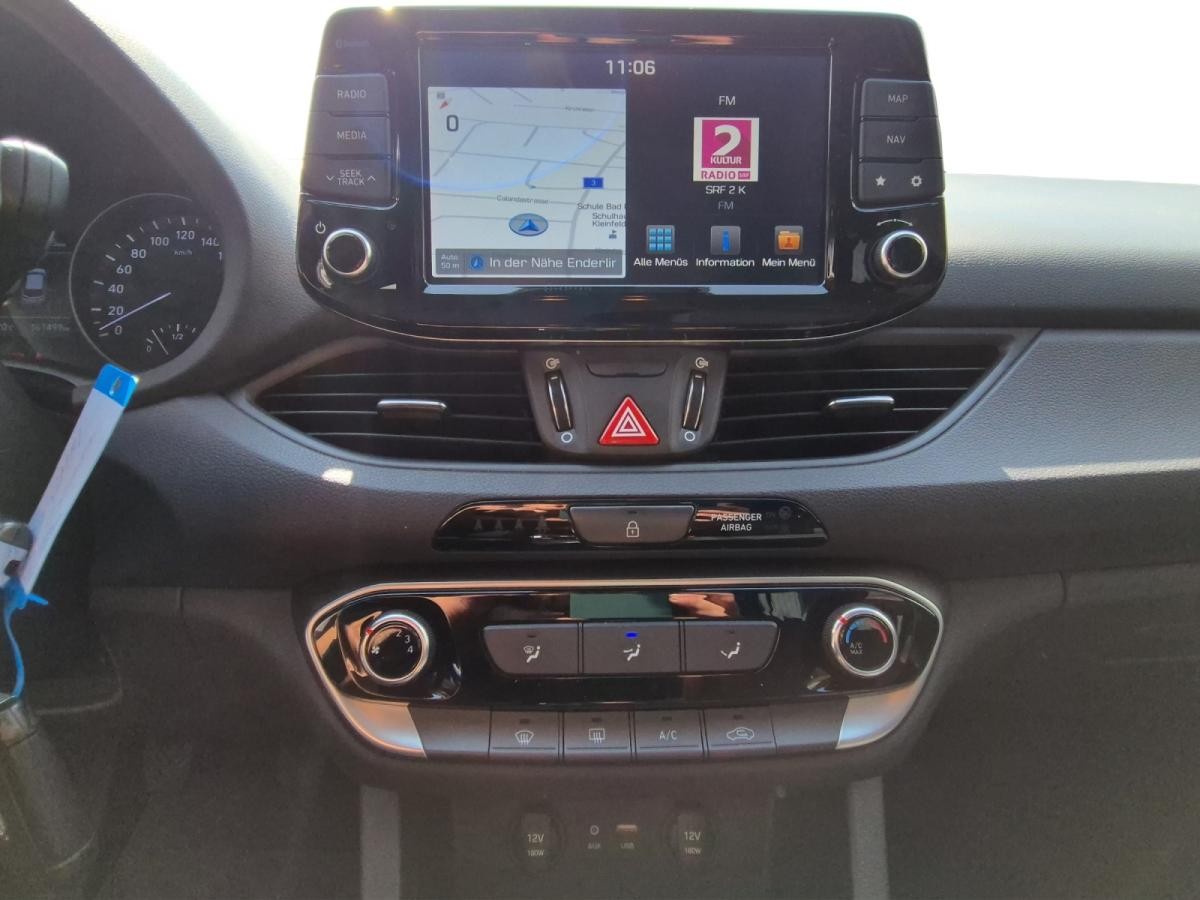 HYUNDAI i30 1.4 Pica-image-12