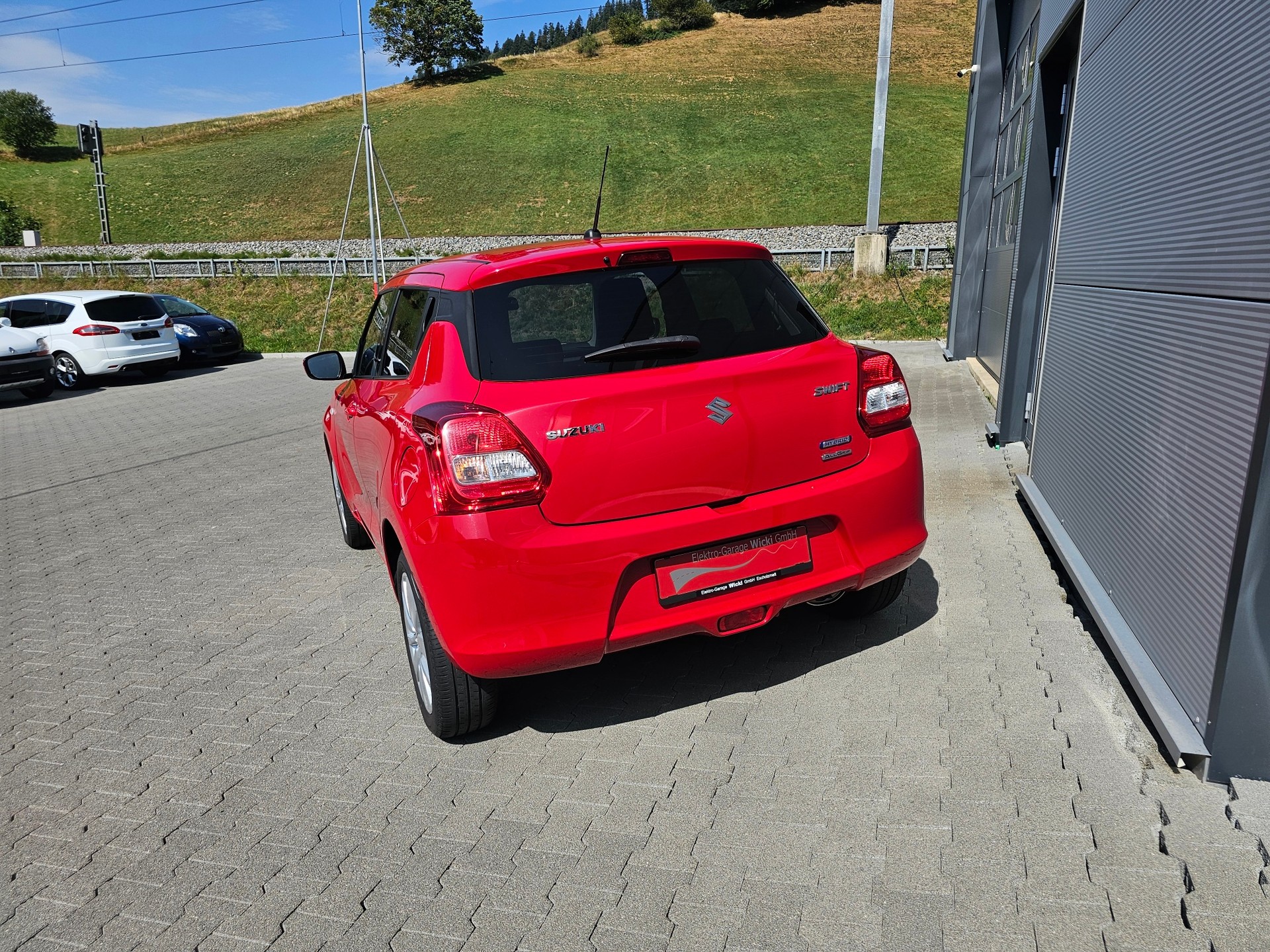 SUZUKI Swift 1.2i 16V SHVS Compact Top Hybrid Allgrip 4x4-image-3