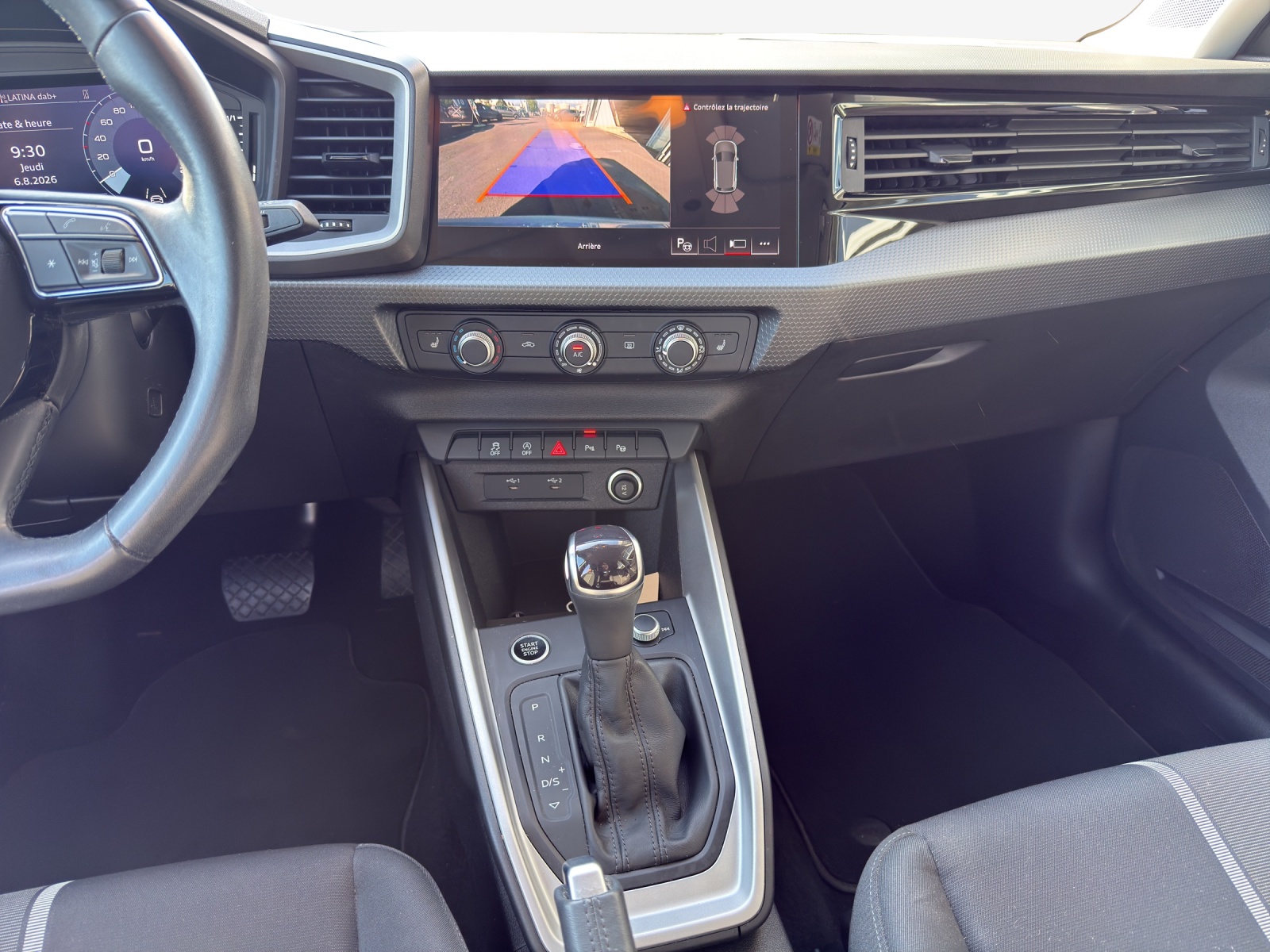 AUDI A1 allstreet 30 TFSI Attraction S-tronic-image-10