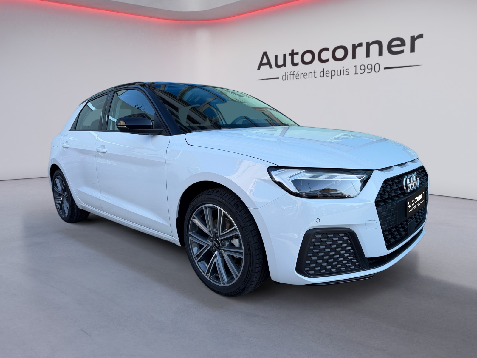 AUDI A1 Sportback 30 TFSI Attraction S-tronic-image-0
