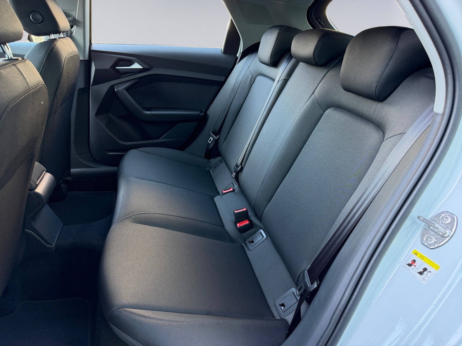 AUDI A1 Sportback 30 TFSI Attraction S-tronic-image-10