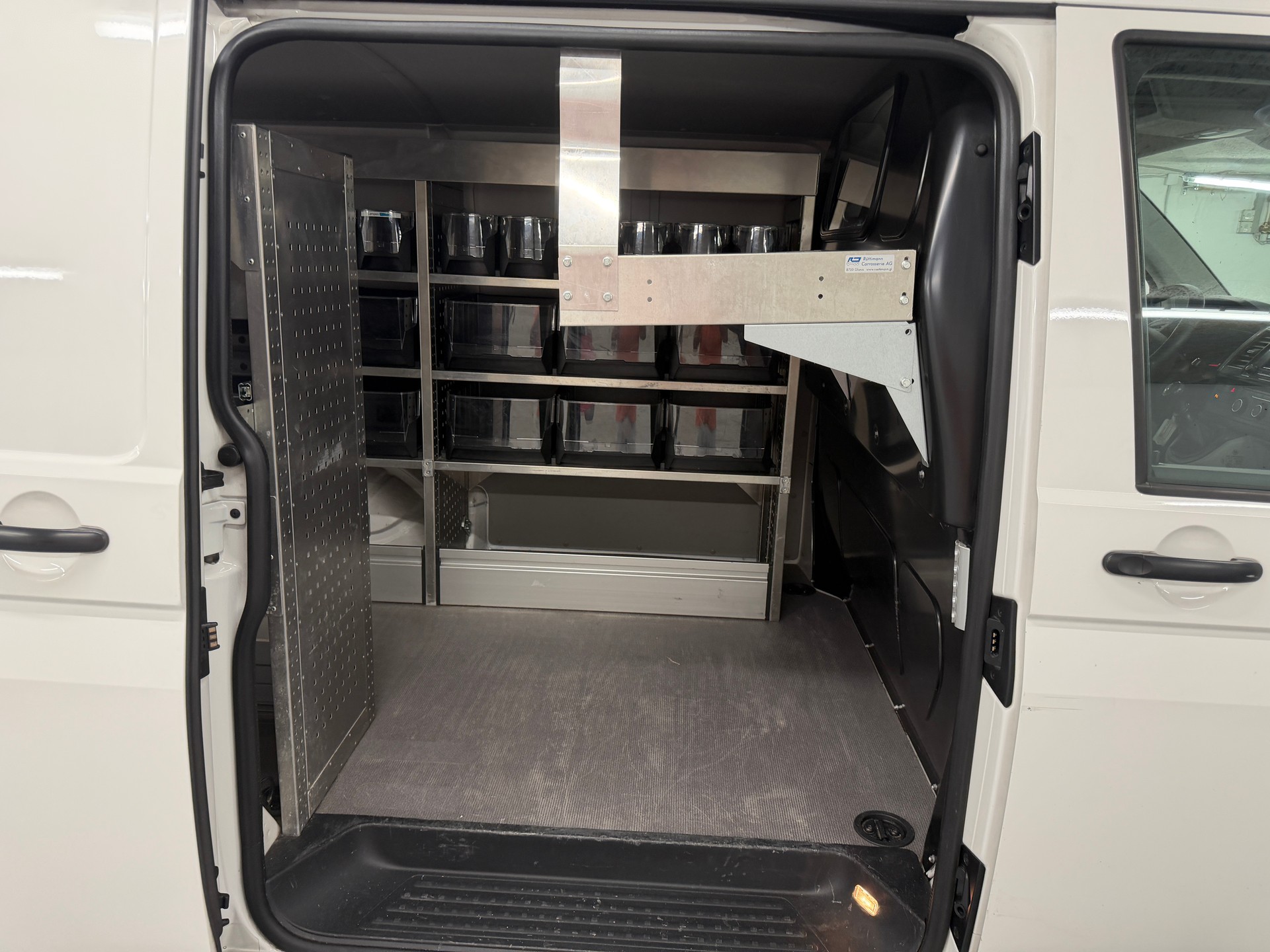 VW T6 2.0 TDI-image-12