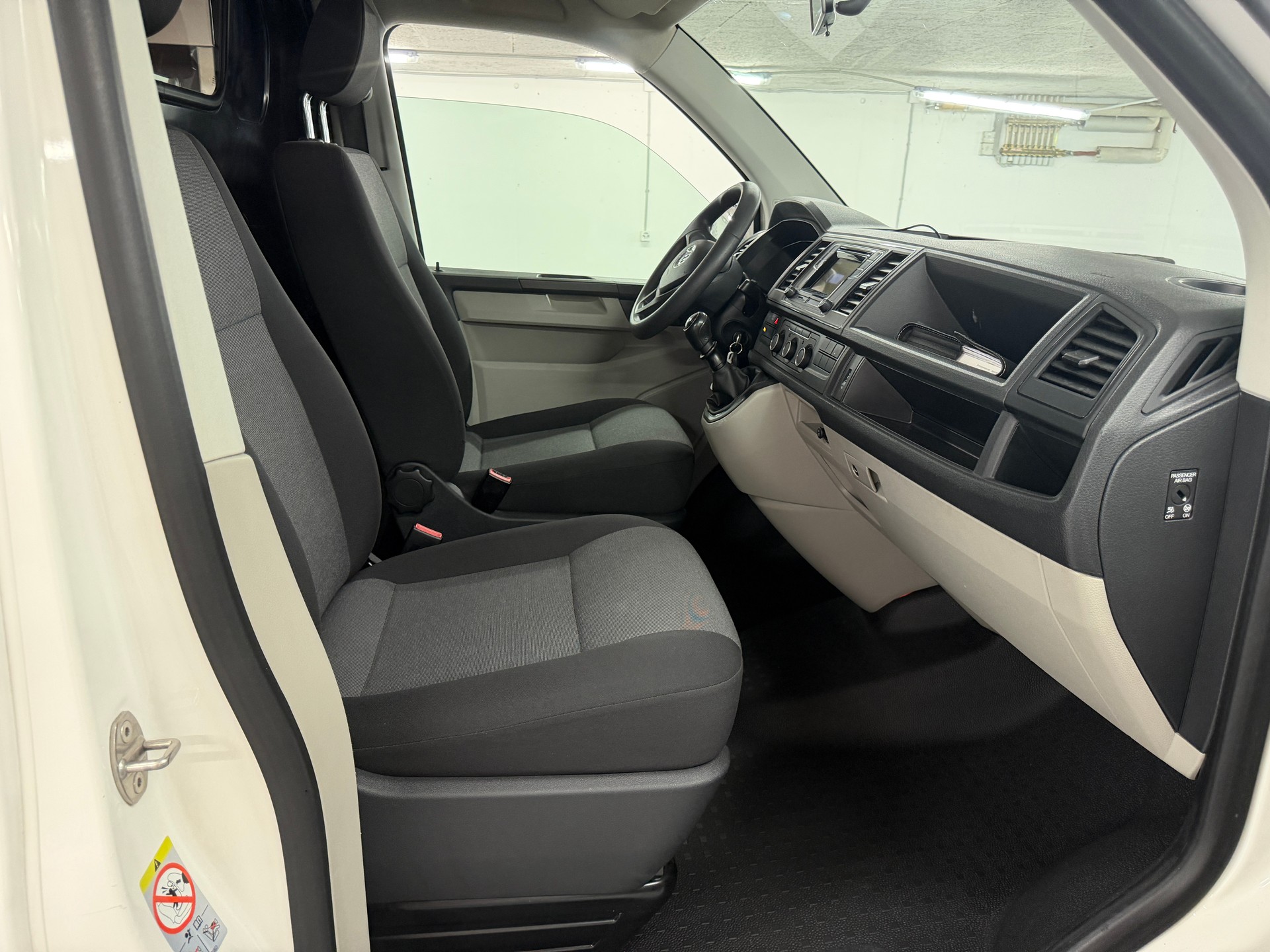 VW T6 2.0 TDI-image-9