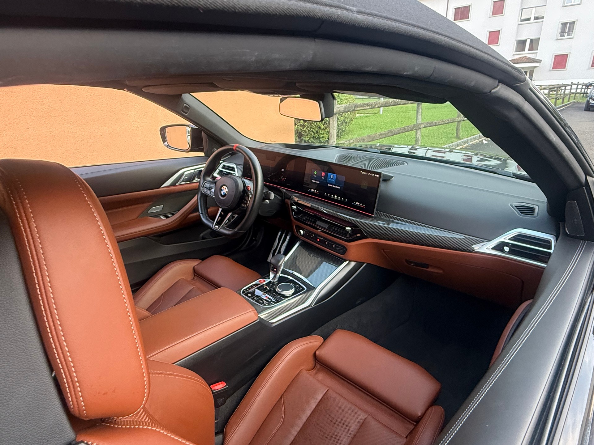 BMW M4 Cabrio Competition M xDrive-image-10