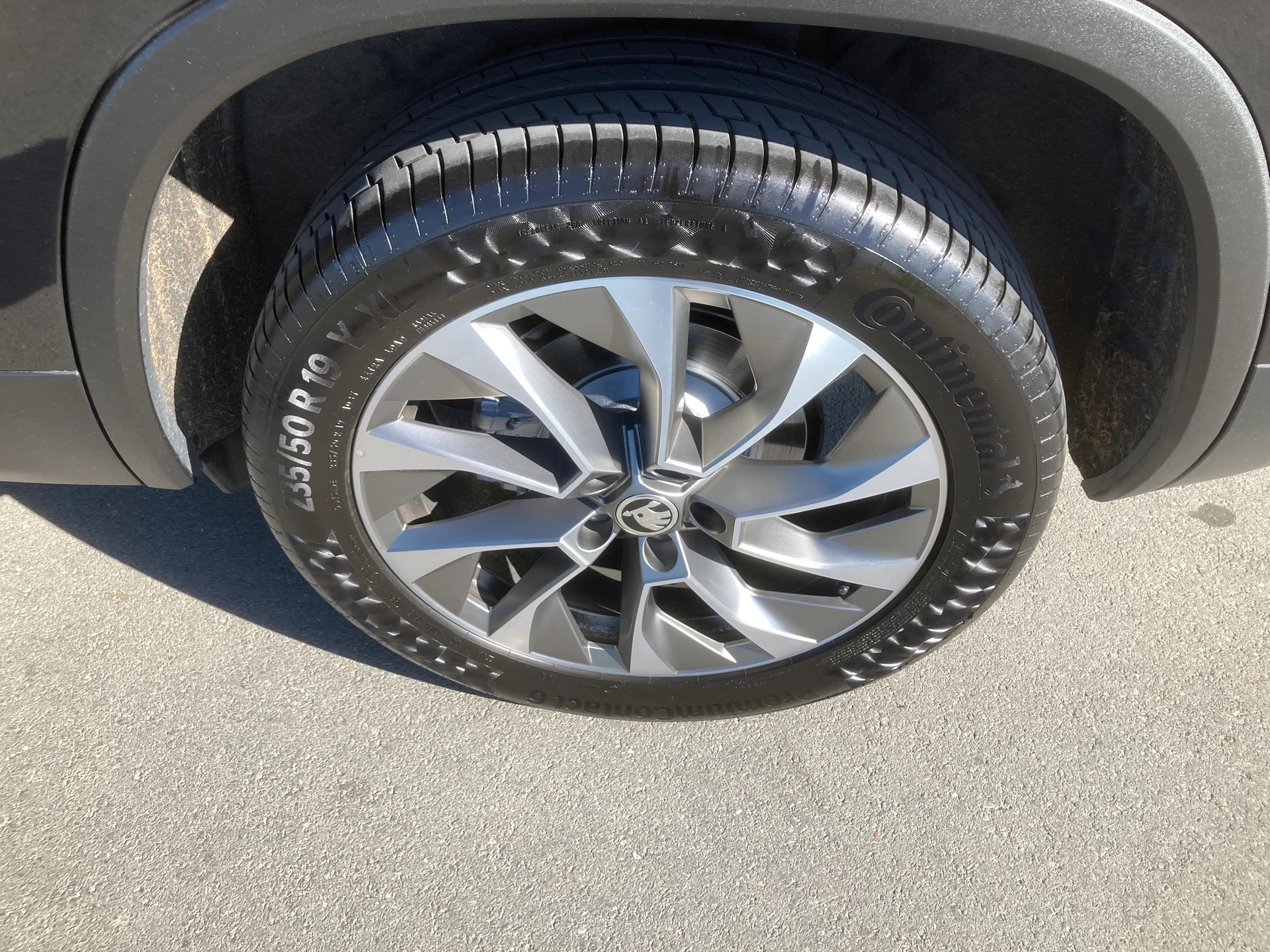 SKODA Kodiaq 2.0 TSI 4x4 Clever mit Anhängerkupplung + Standheizung-image-7