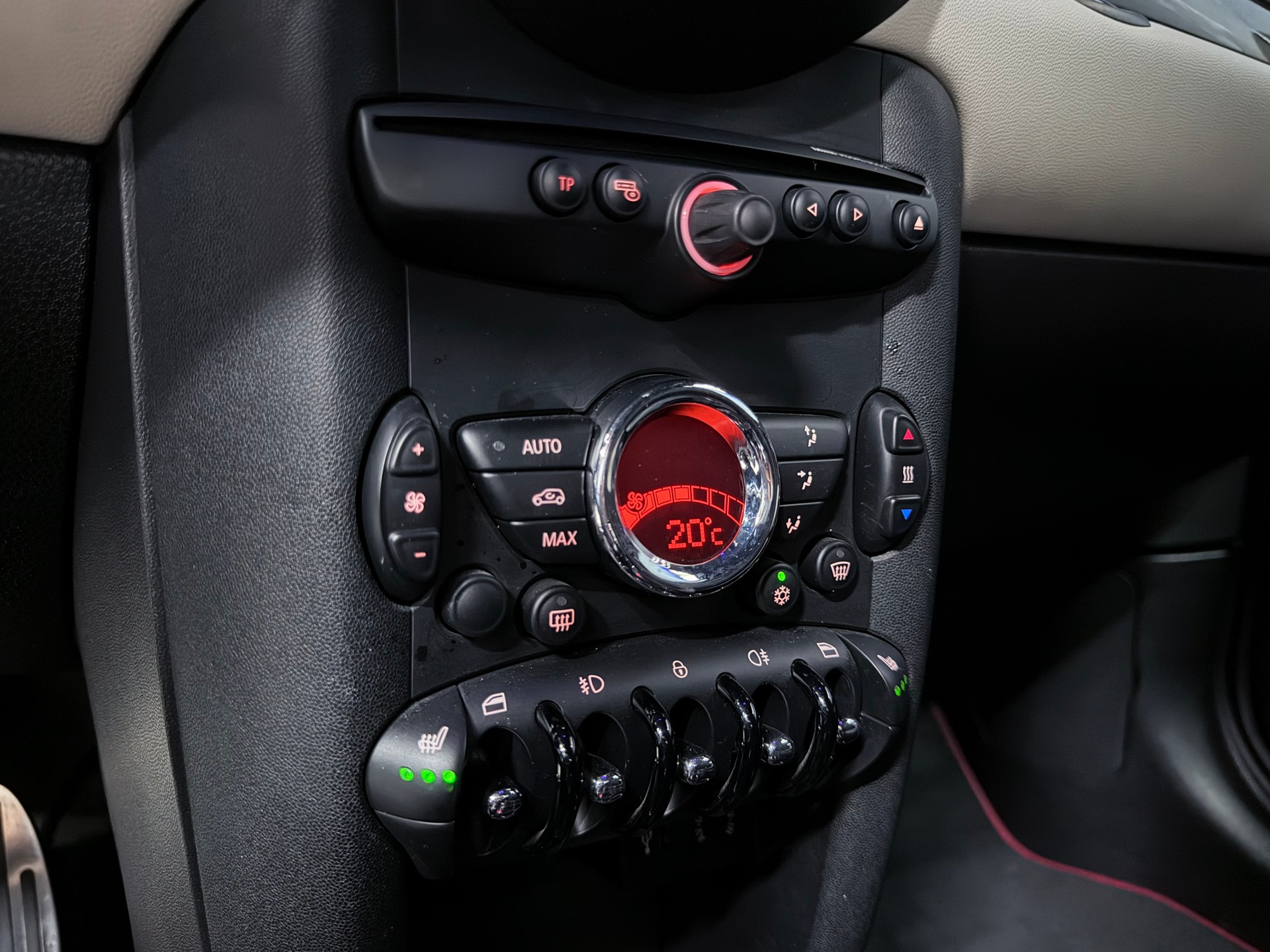 MINI Clubman Cooper S Steptronic-image-15