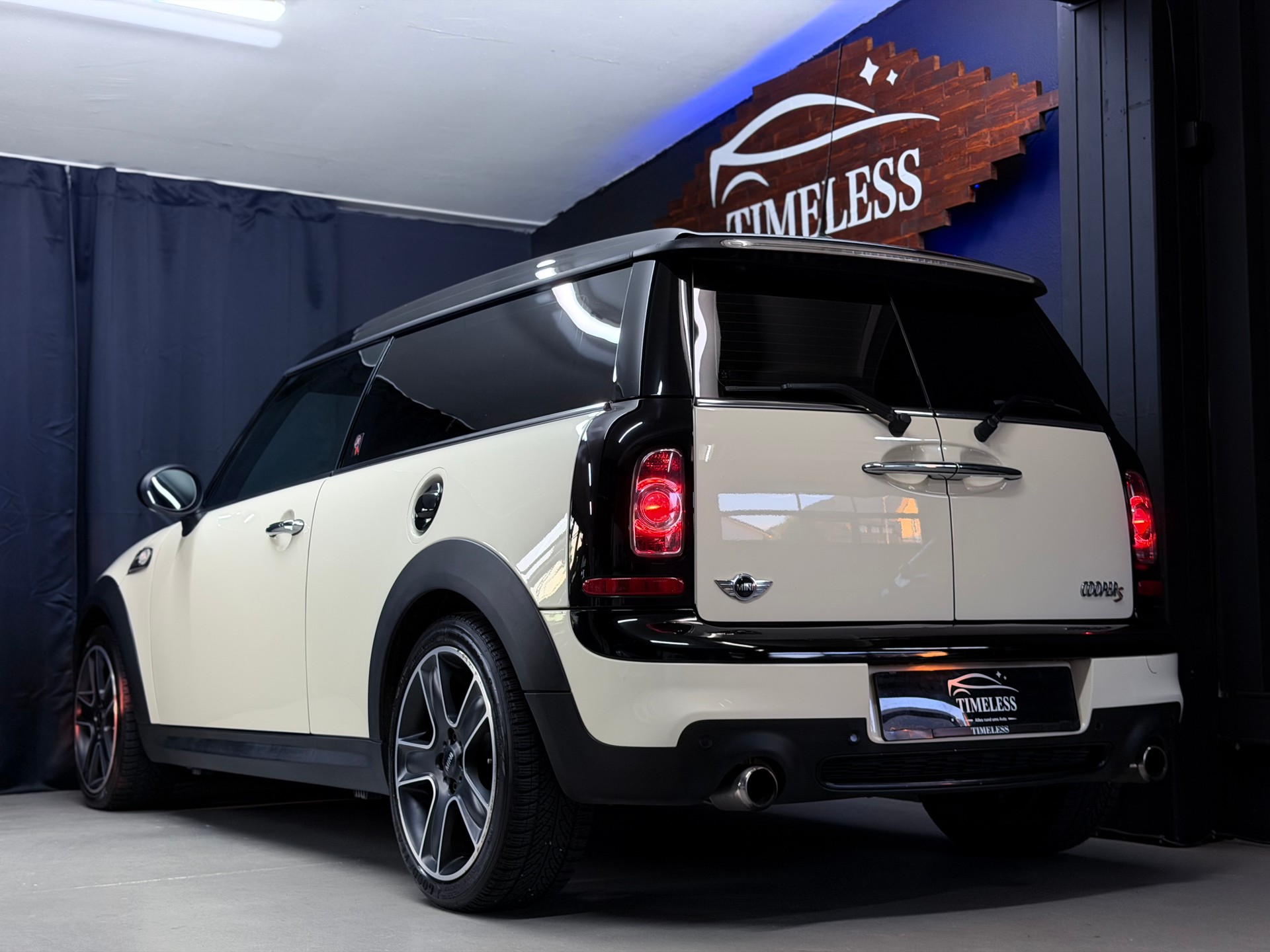 MINI Clubman Cooper S Steptronic-image-9