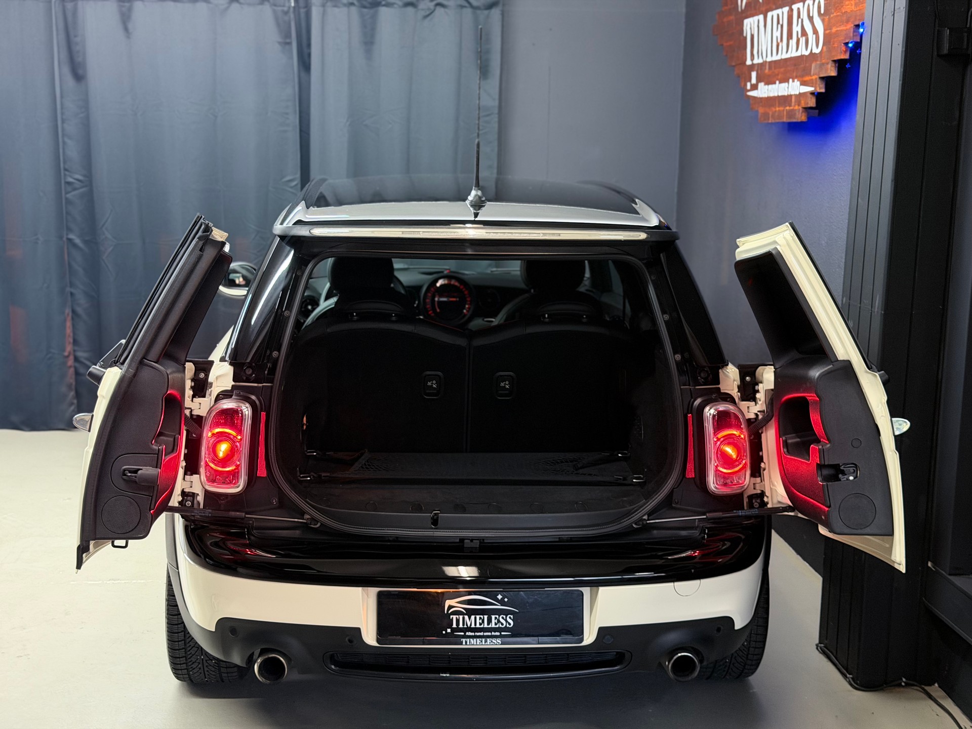 MINI Clubman Cooper S Steptronic-image-10