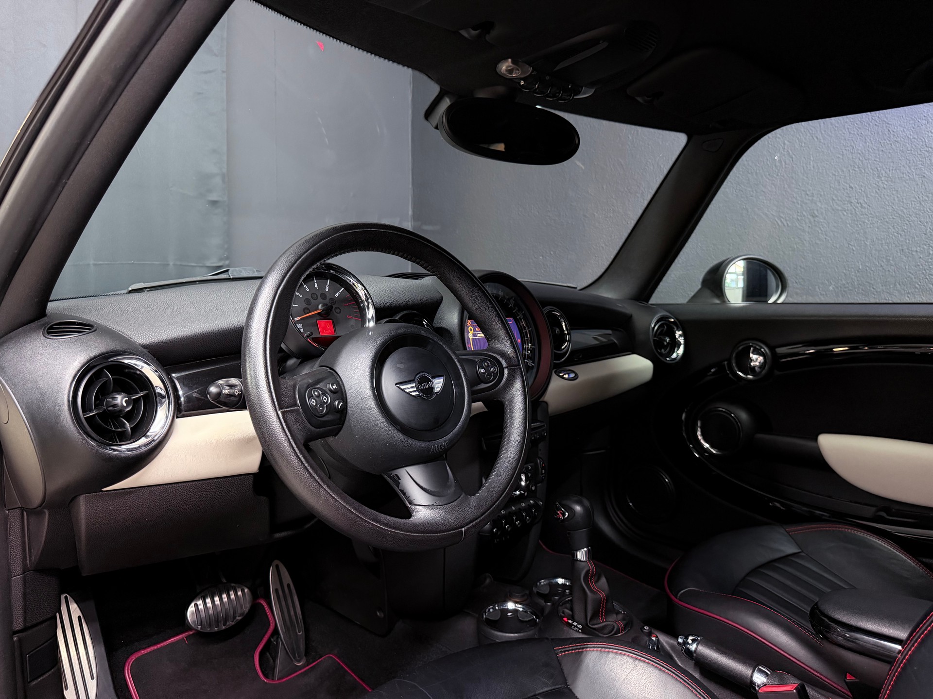 MINI Clubman Cooper S Steptronic-image-12