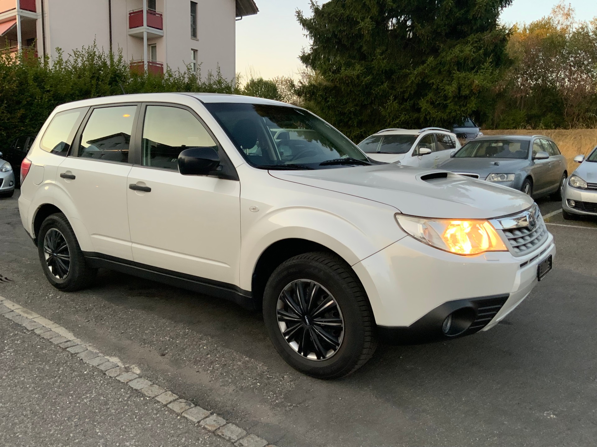 SUBARU Forester 2.0D XS Comfort-image-2