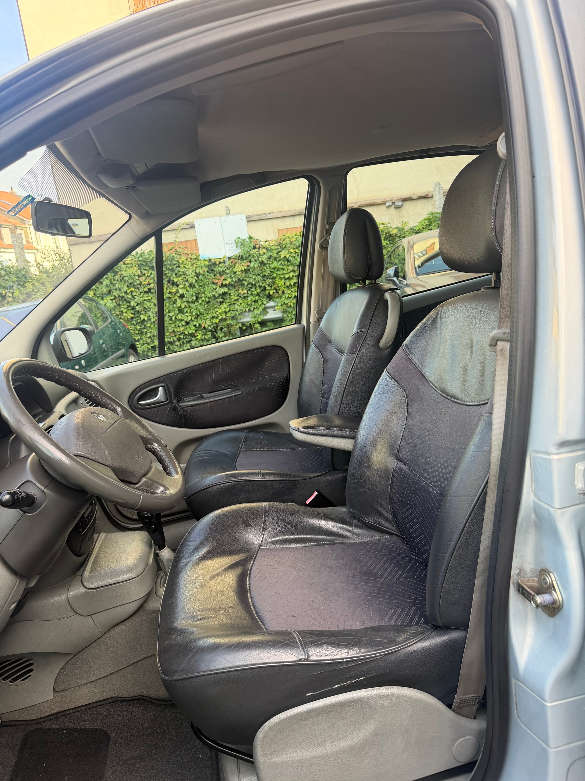 RENAULT Scénic 2.0 16V Fairway-image-9