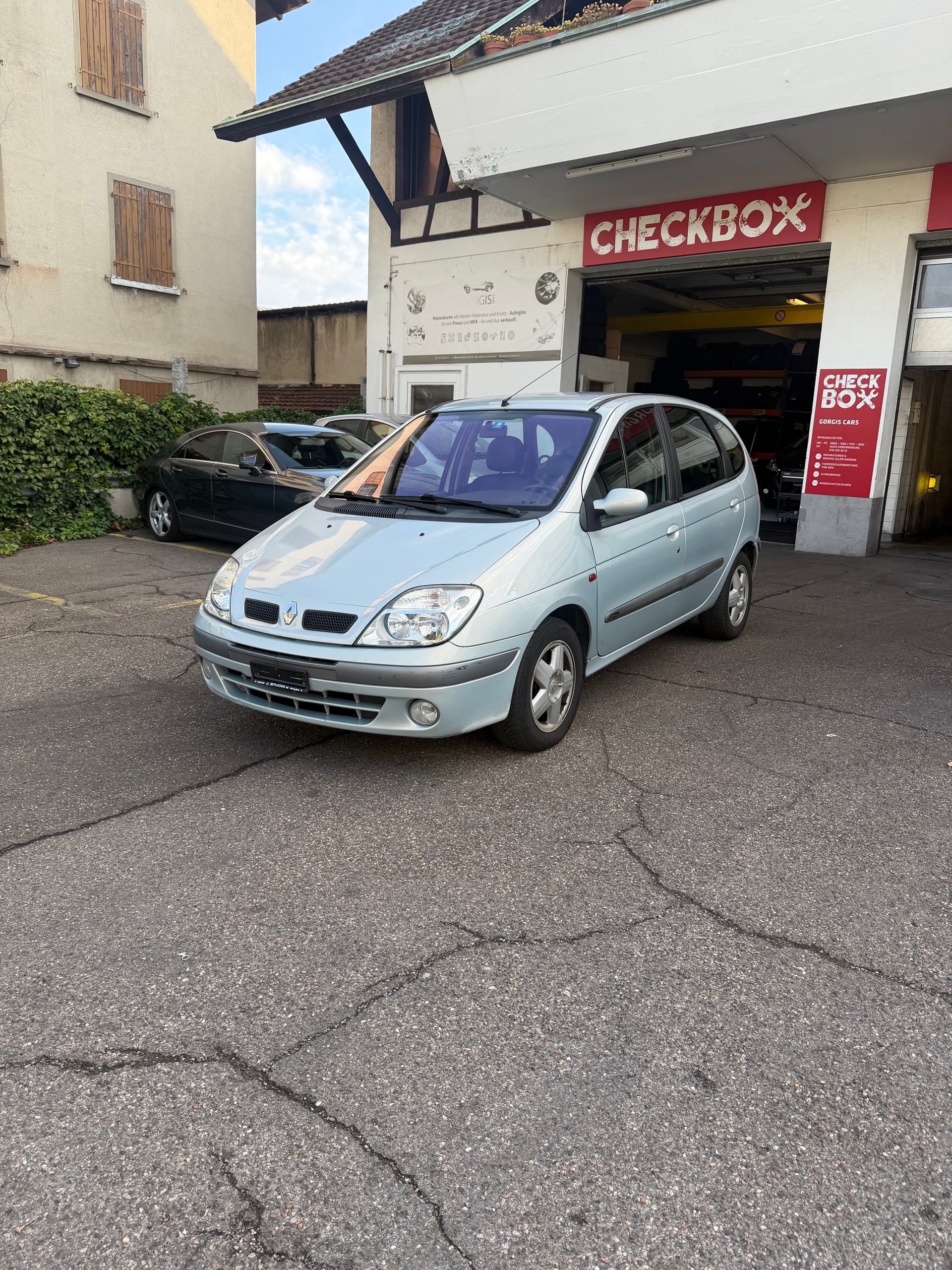 RENAULT Scénic 2.0 16V Fairway-image-0