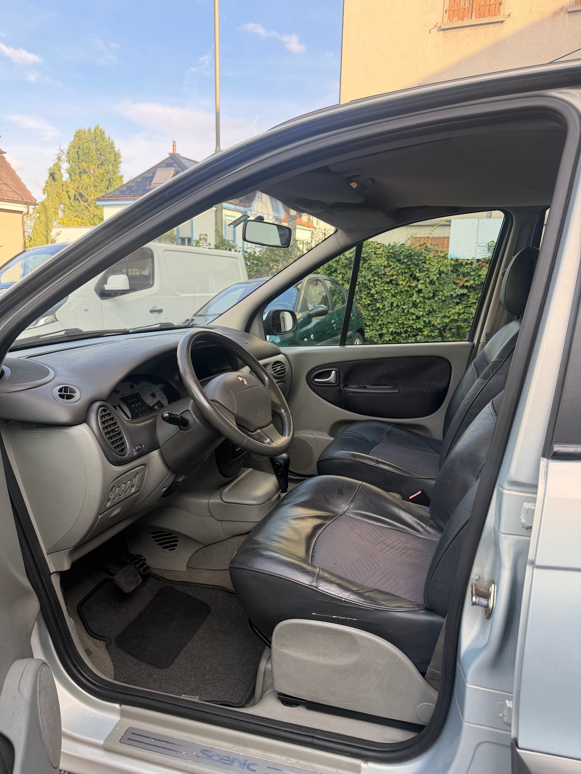 RENAULT Scénic 2.0 16V Fairway-image-7