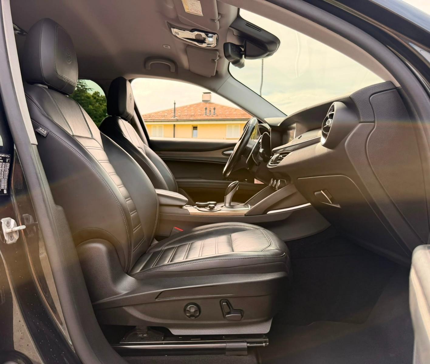 ALFA ROMEO Stelvio 2.0 Super Q4 Automatic-image-19