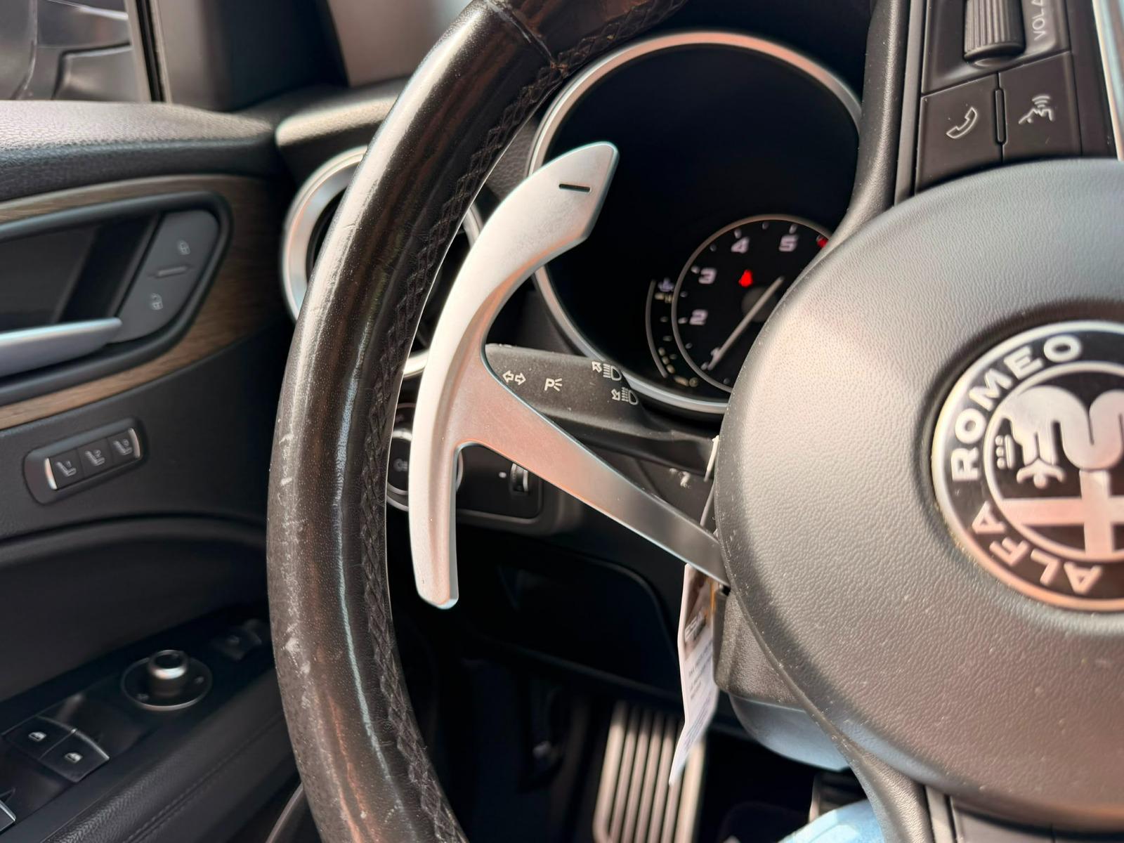 ALFA ROMEO Stelvio 2.0 Super Q4 Automatic-image-14