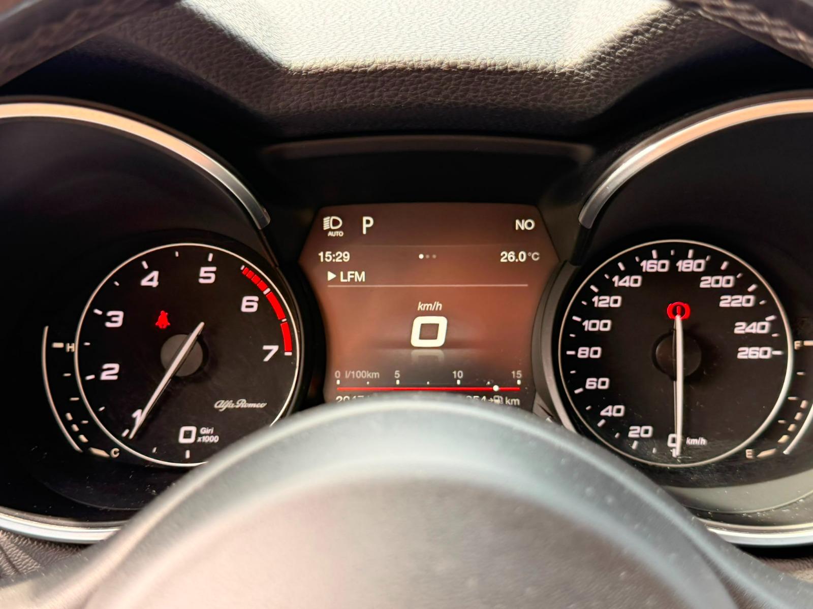 ALFA ROMEO Stelvio 2.0 Super Q4 Automatic-image-8