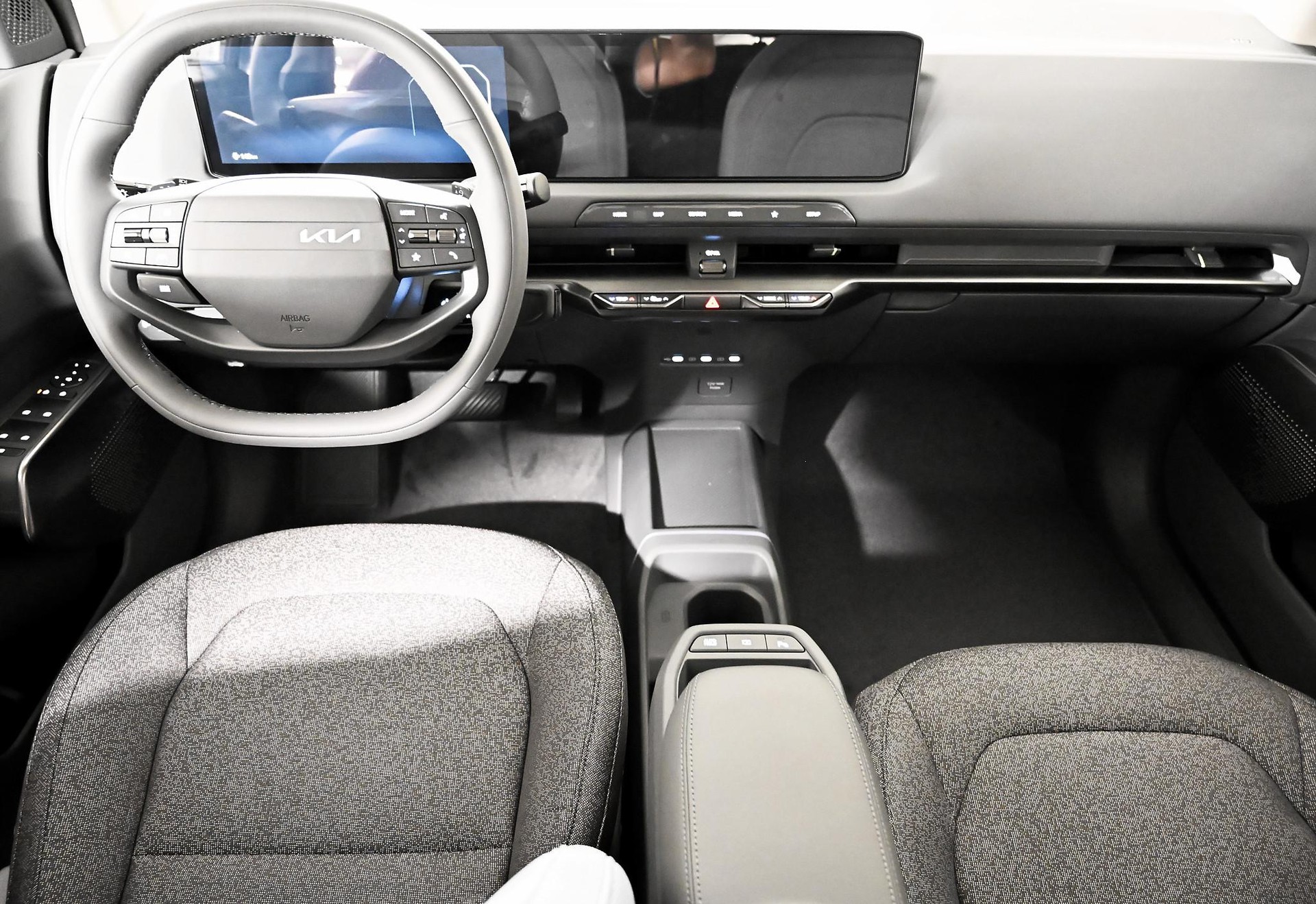 KIA EV2 61 kWh Air-image-7