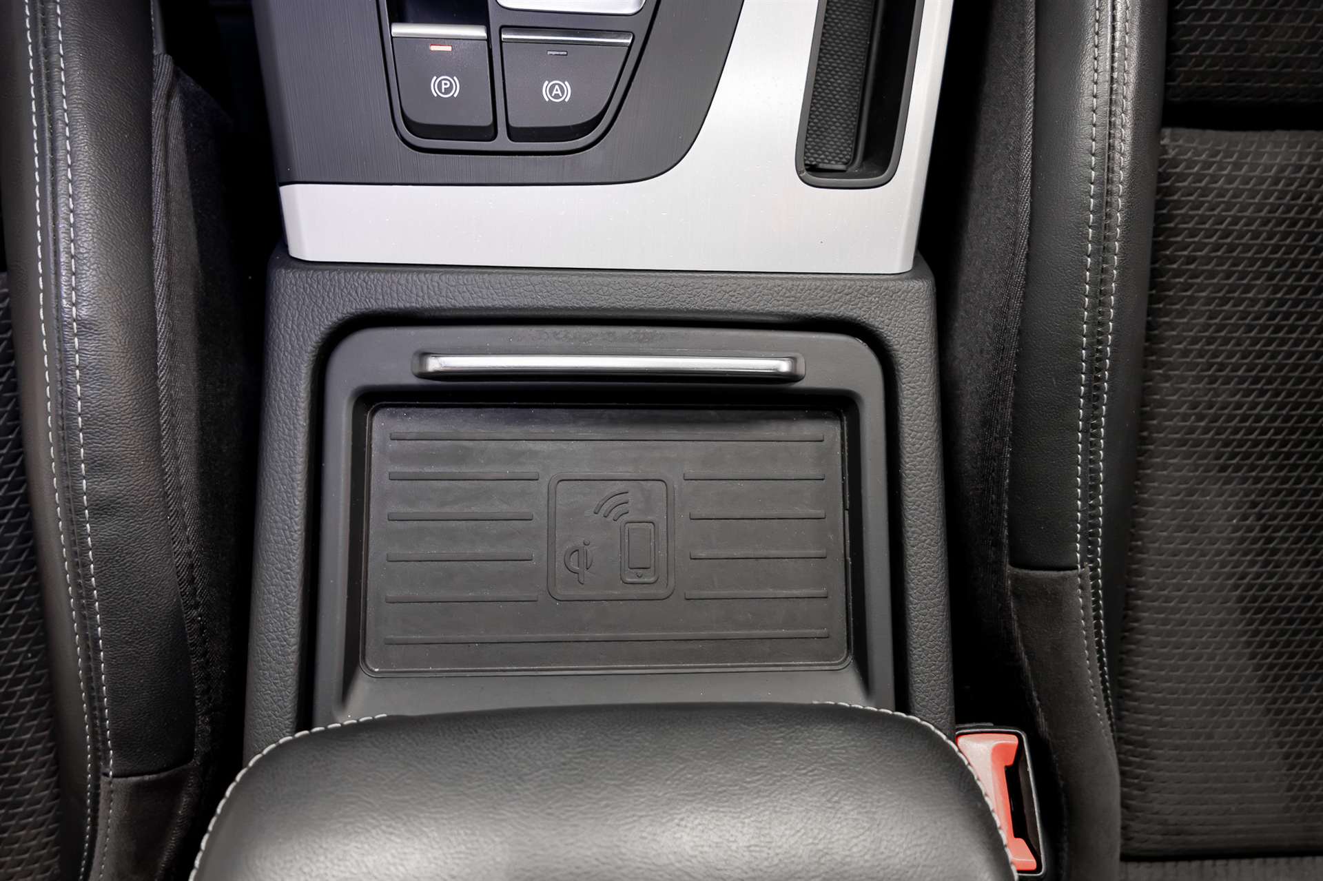 AUDI Q5 2.0 TFSI S-Line sport quattro S-tronic-image-24