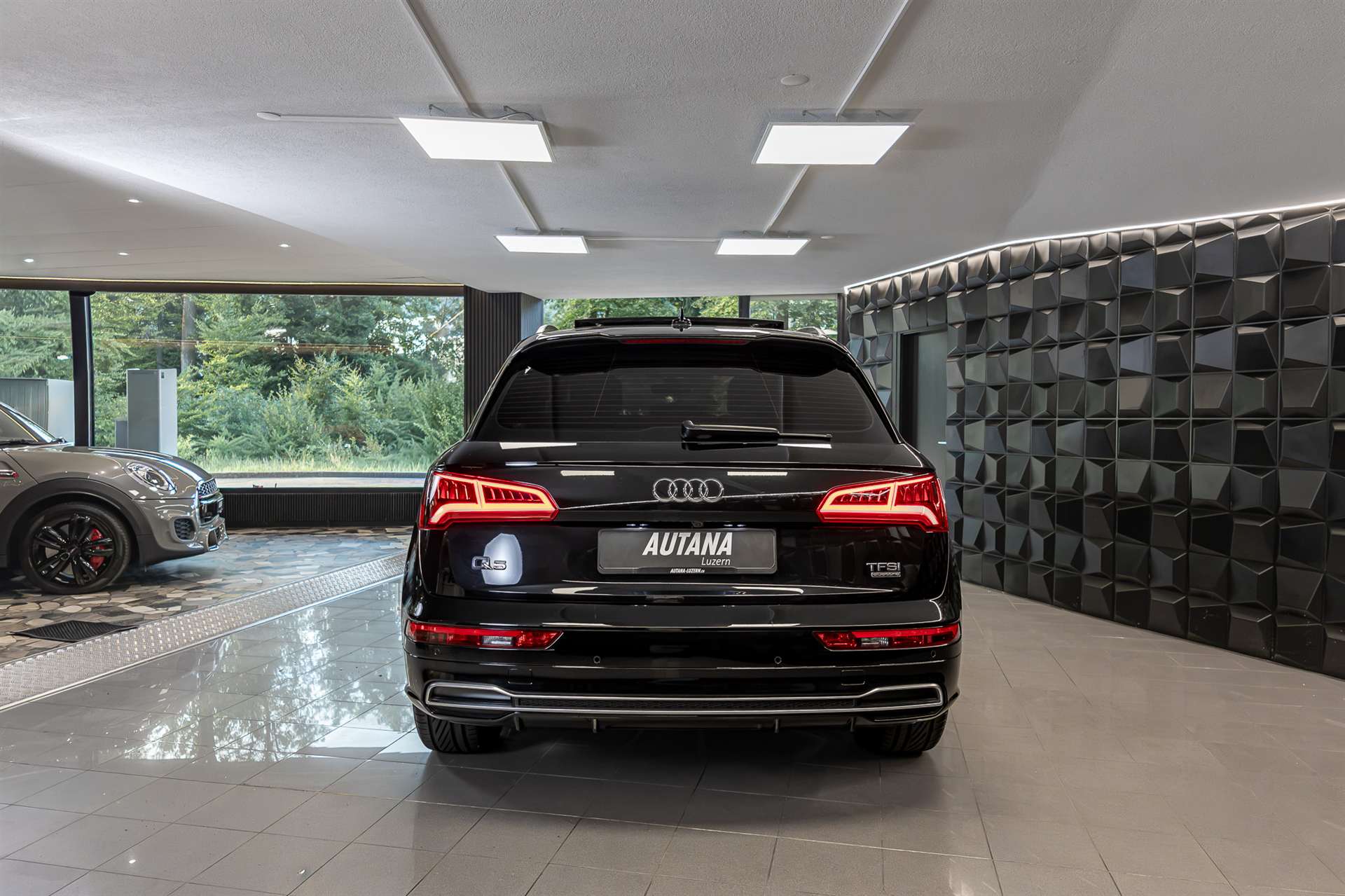 AUDI Q5 2.0 TFSI S-Line sport quattro S-tronic-image-4