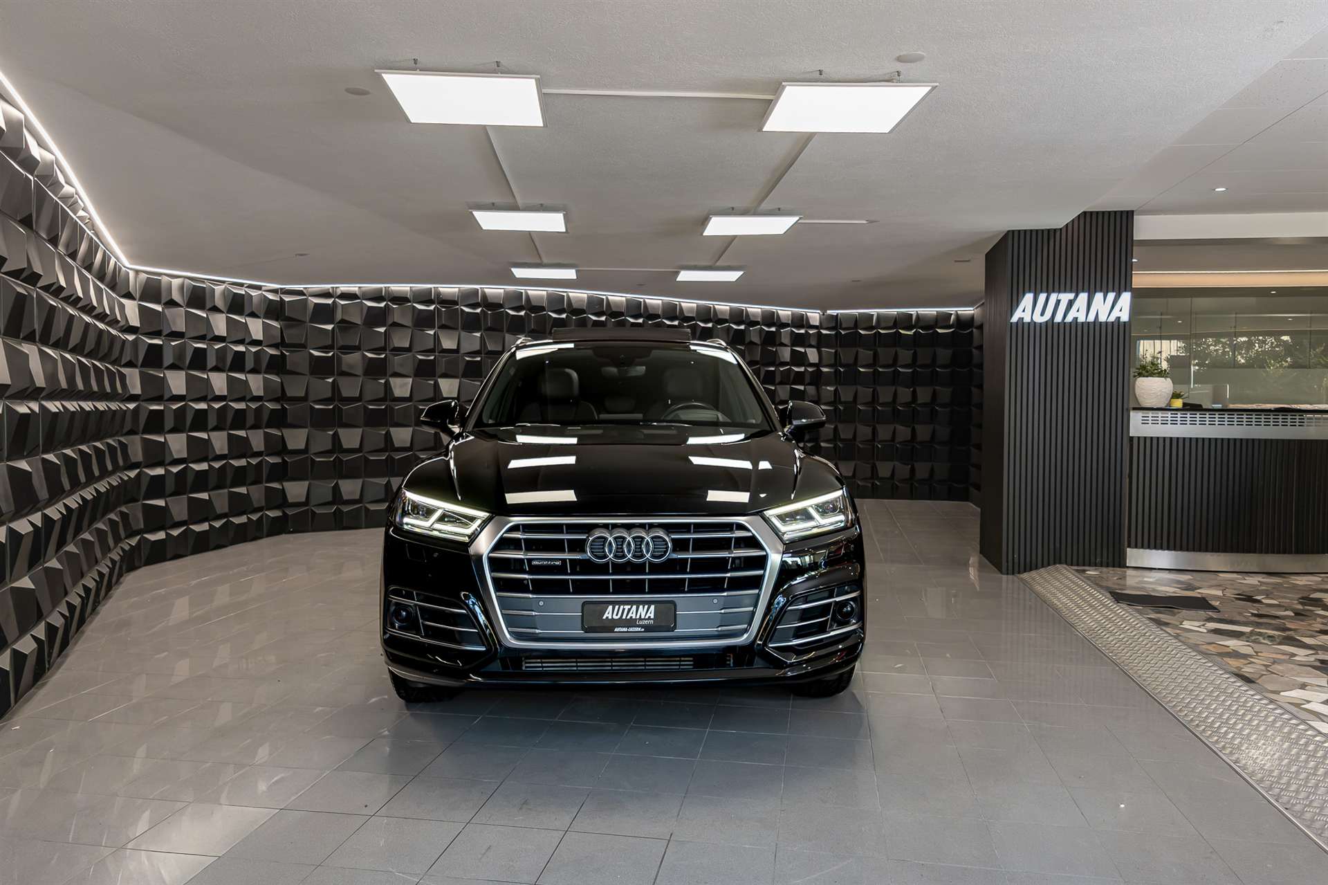 AUDI Q5 2.0 TFSI S-Line sport quattro S-tronic-image-3