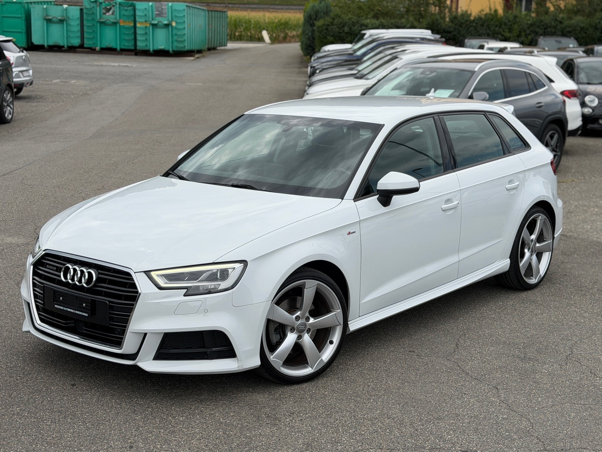 AUDI A3 Sportback 2.0 TDI Design S-tronic quattro-image-13