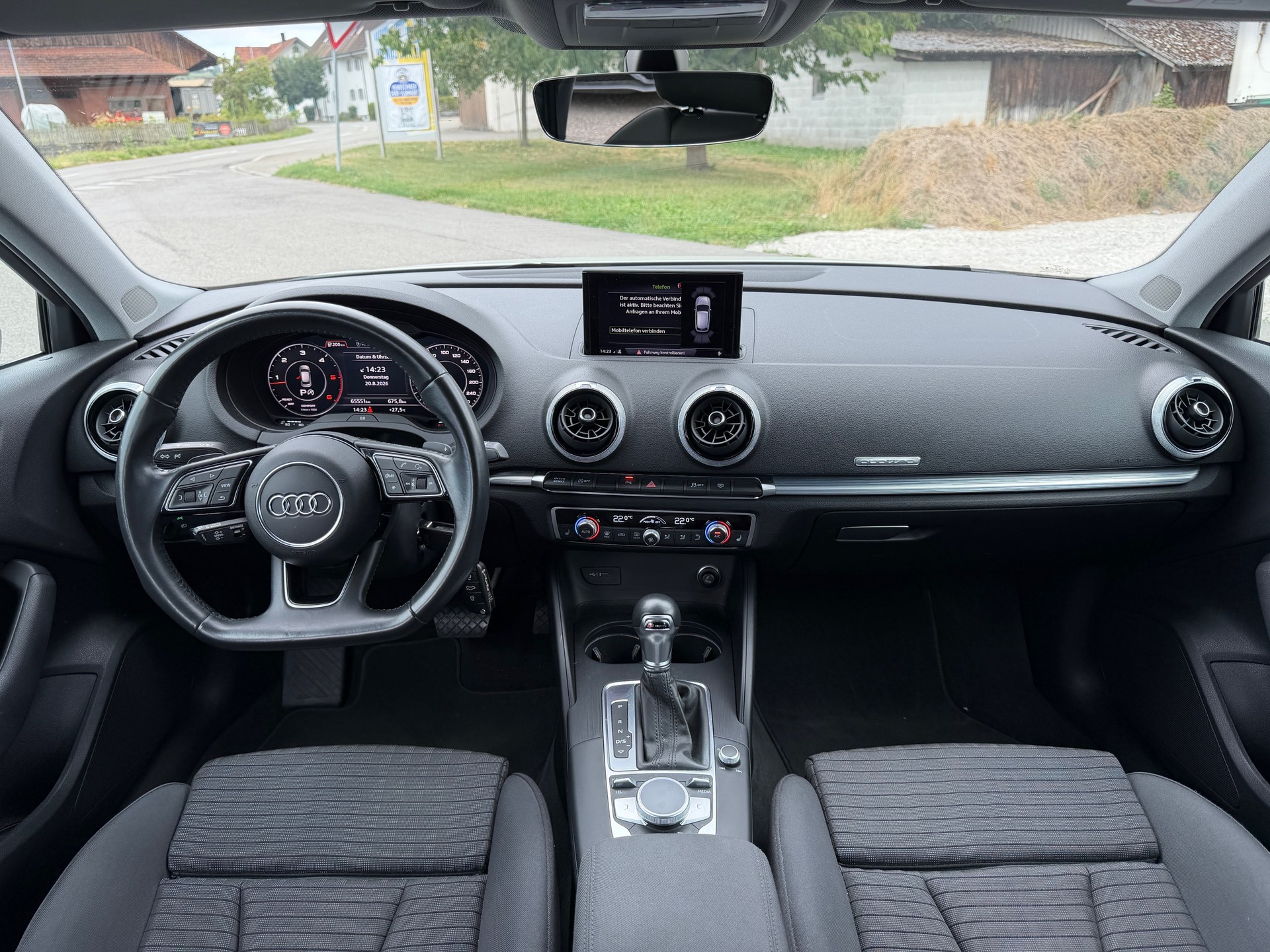 AUDI A3 Sportback 2.0 TDI Design S-tronic quattro-image-6