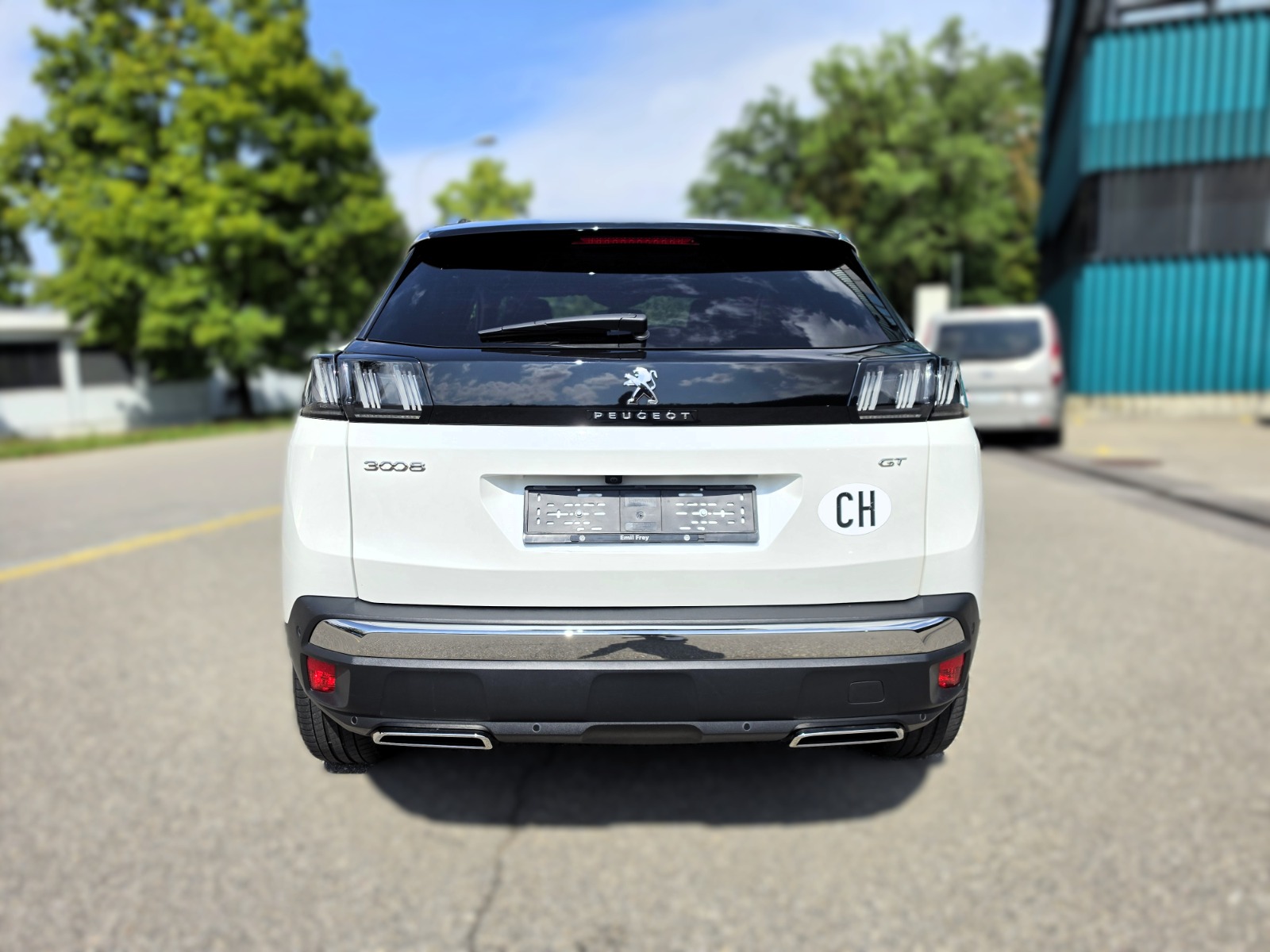 PEUGEOT 3008 1.5 BlueHDi GT Pack EAT8-image-3