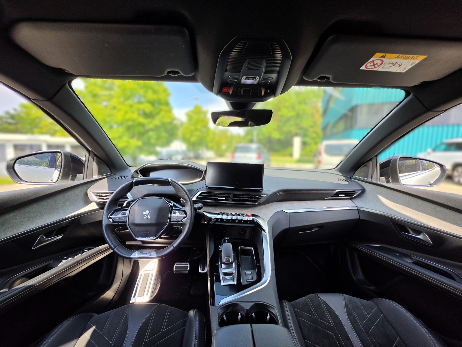 PEUGEOT 3008 1.5 BlueHDi GT Pack EAT8-image-10