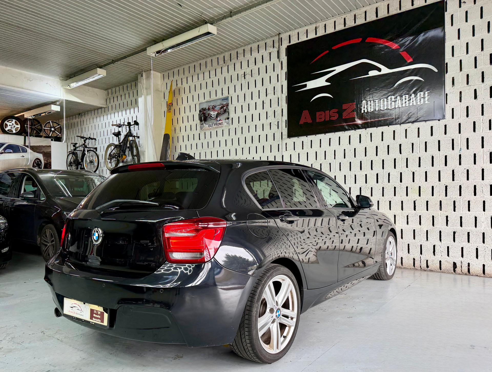 BMW 118i Sport Line Steptronic-image-9